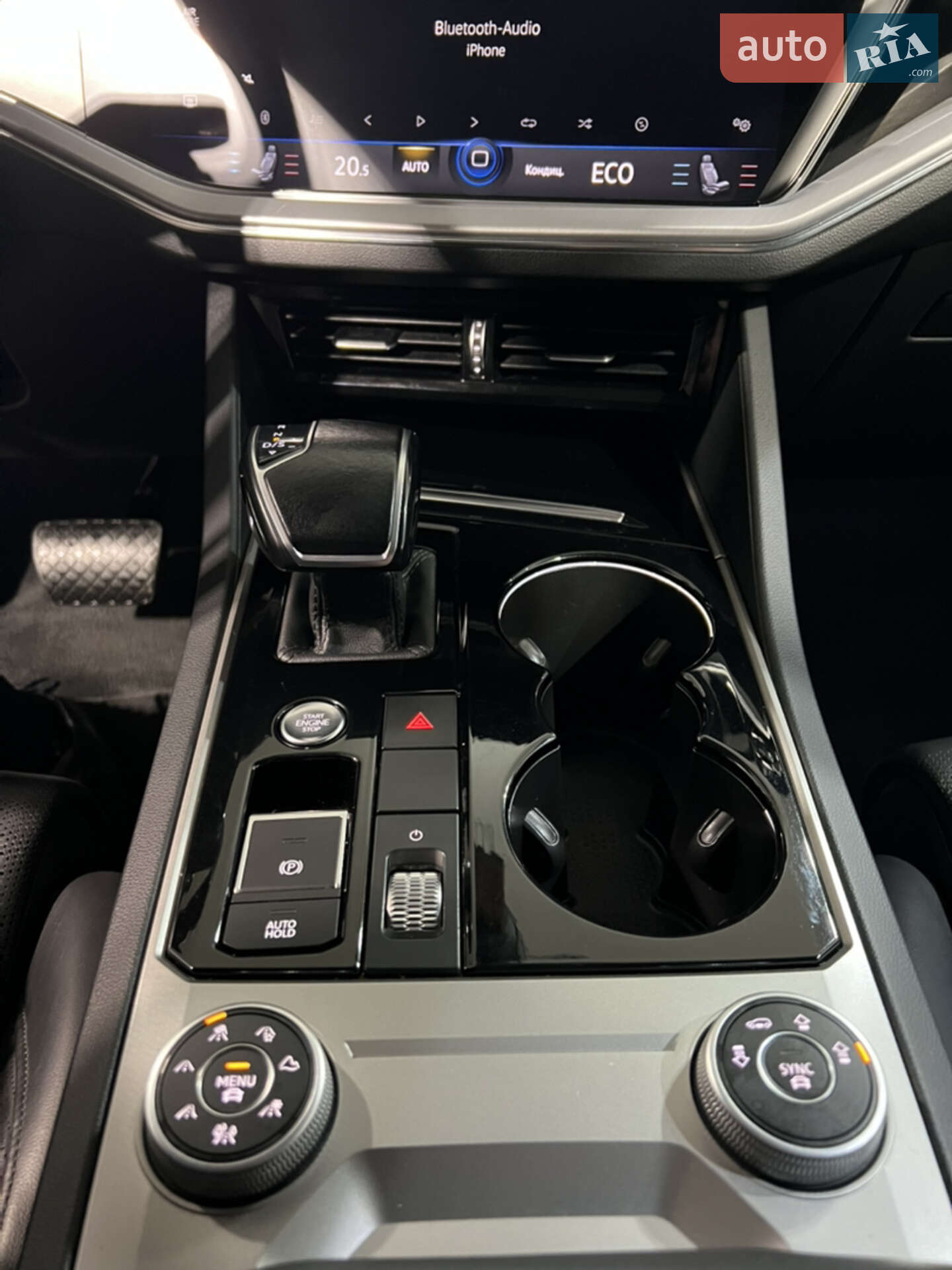 Volkswagen Touareg 2018 VIN WVGZZZCRZKD007099 фото оголошення 42 з 68
