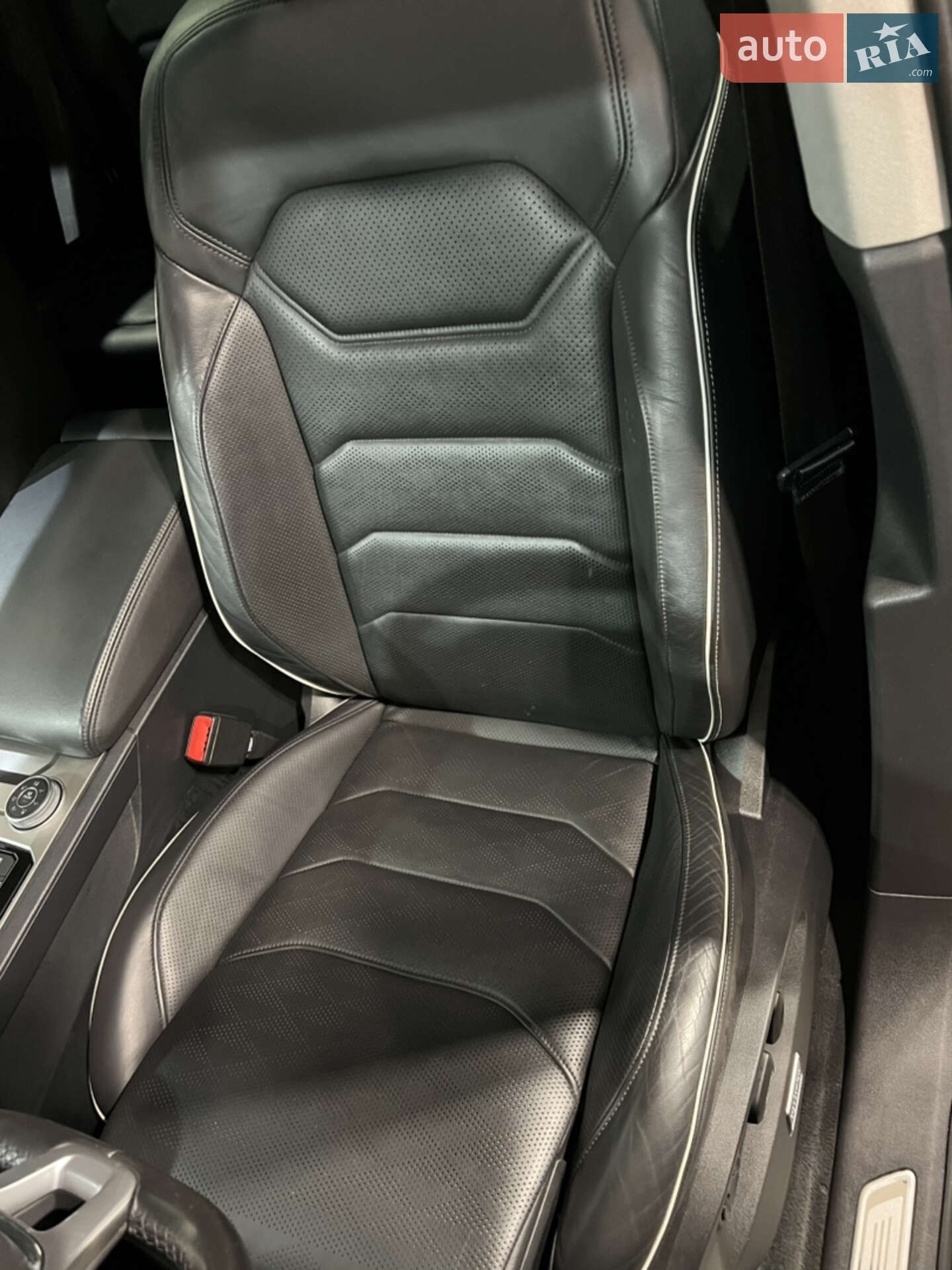 Volkswagen Touareg 2018 VIN WVGZZZCRZKD007099 фото оголошення 54 з 68