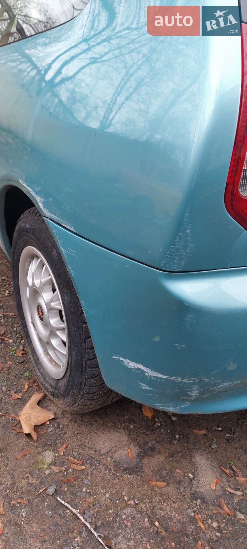 Mitsubishi Colt 1996 VIN JMBMNCJ1ATU006910 фото оголошення 5 з 7