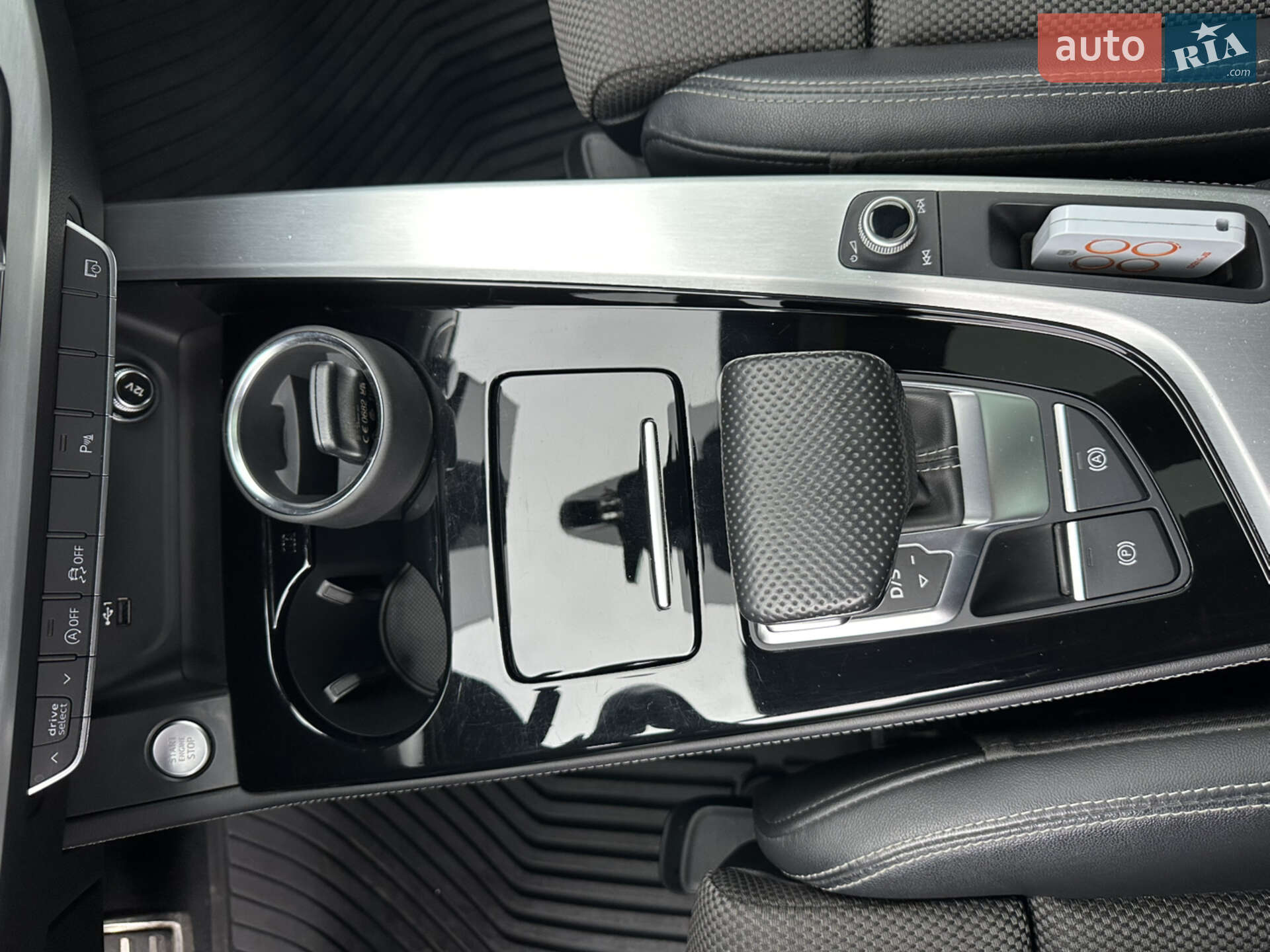 Audi A4 2019 VIN WAUZZZF40LA021809 фото оголошення 16 з 21
