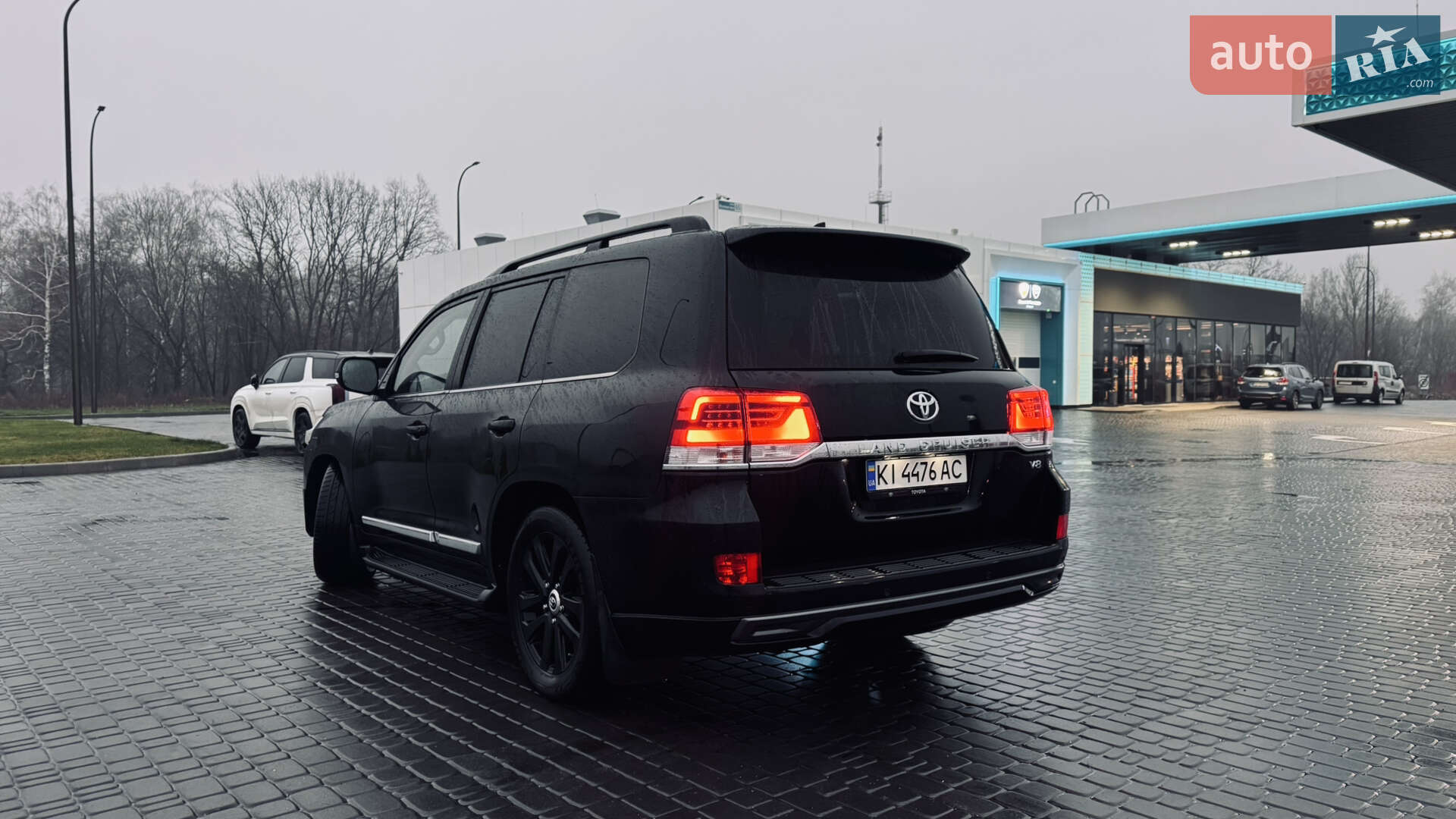 Toyota Land Cruiser 2018 VIN JTMCV02J204245900 фото оголошення 8 з 26