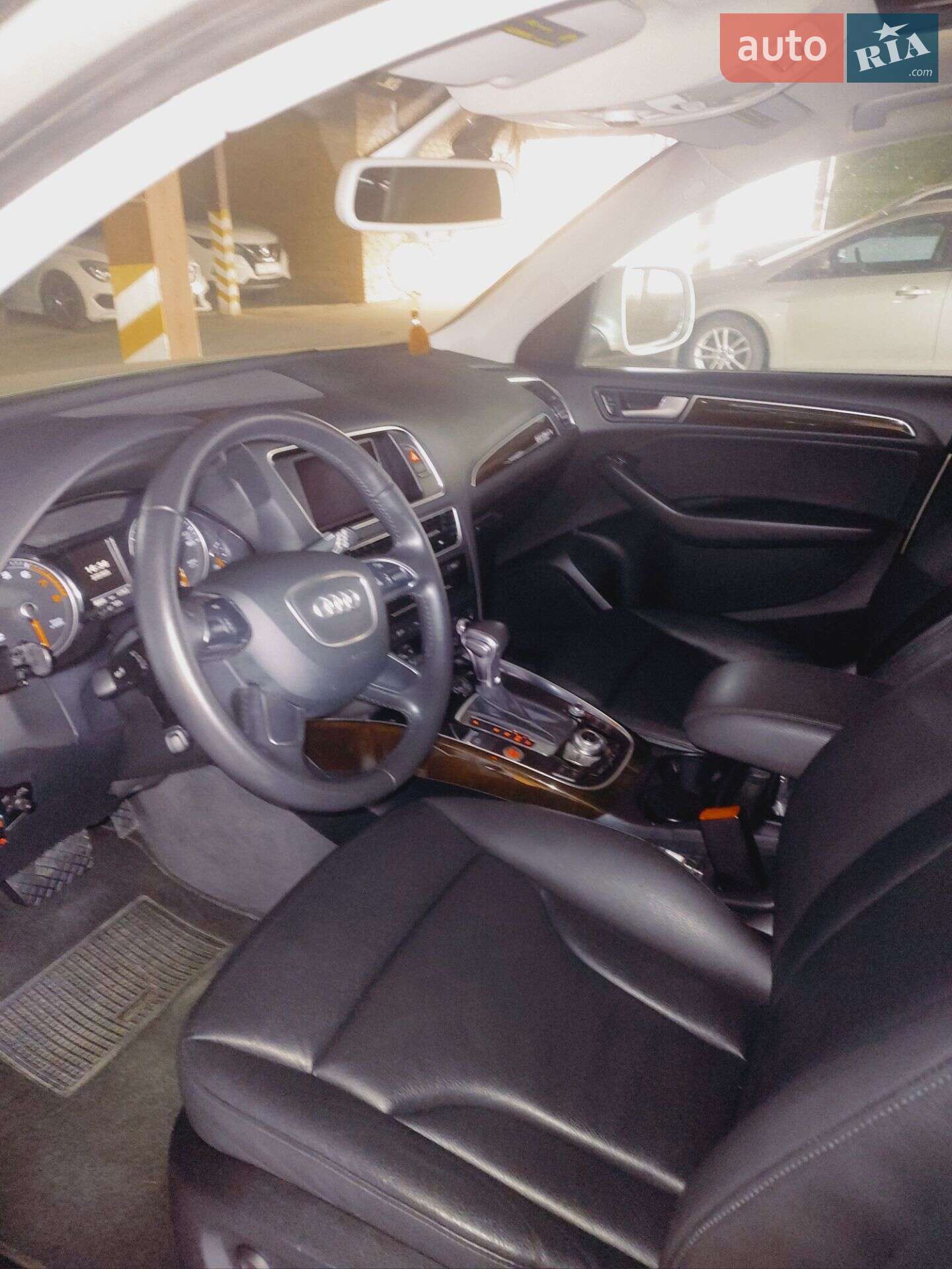Audi Q5 2014 VIN WA1LFAFP3EA073977 фото оголошення 2 з 5