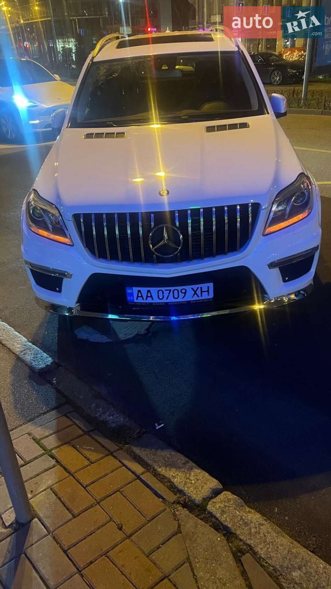 Mercedes-Benz GL-Class 2015 VIN WDC1668241A590973 фото оголошення 2 з 64