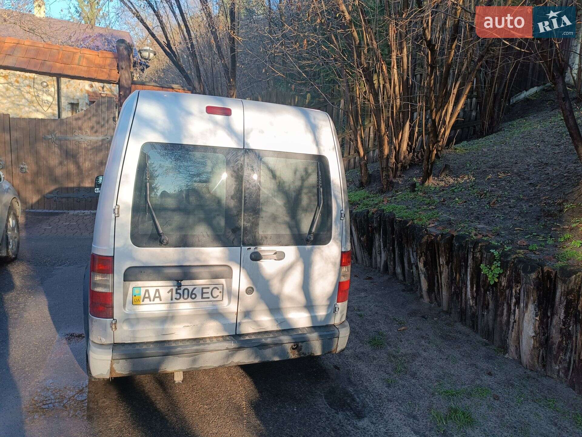 Ford Tourneo Connect 2003 VIN WF0UXXTTPU3PT8249 фото оголошення 2 з 10