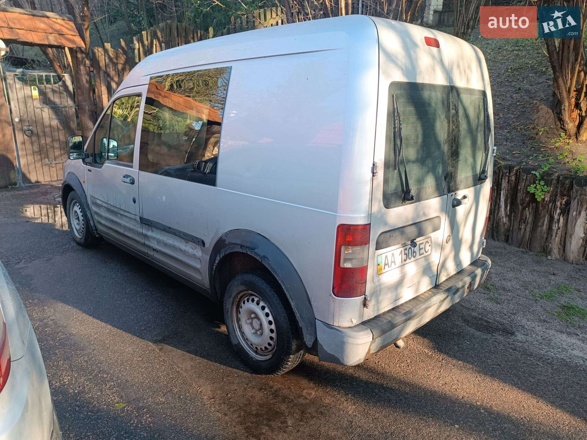 Ford Tourneo Connect 2003 VIN WF0UXXTTPU3PT8249 фото оголошення 3 з 10