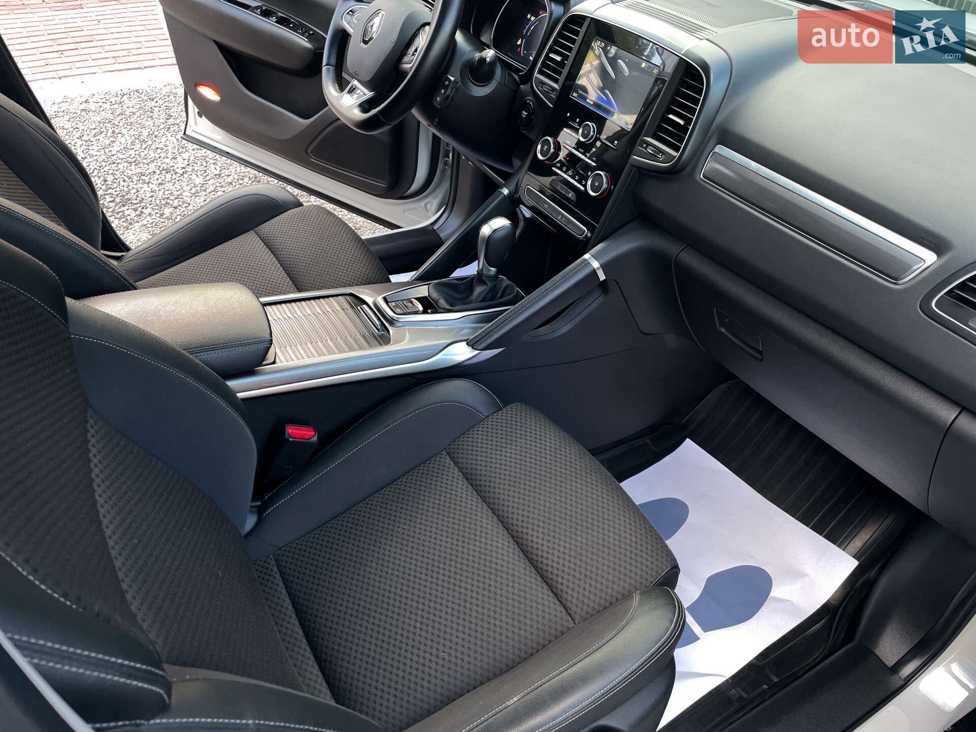 Renault Koleos 2020 VIN VF1RZG002L0342624 фото оголошення 30 з 48