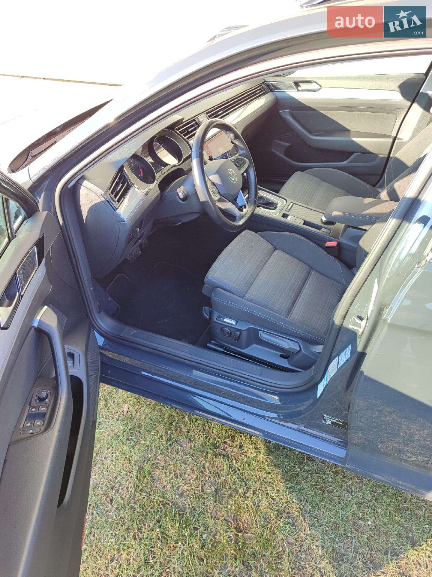 Volkswagen Passat 2021 VIN WVWZZZ3CZME086541 фото оголошення 13 з 40