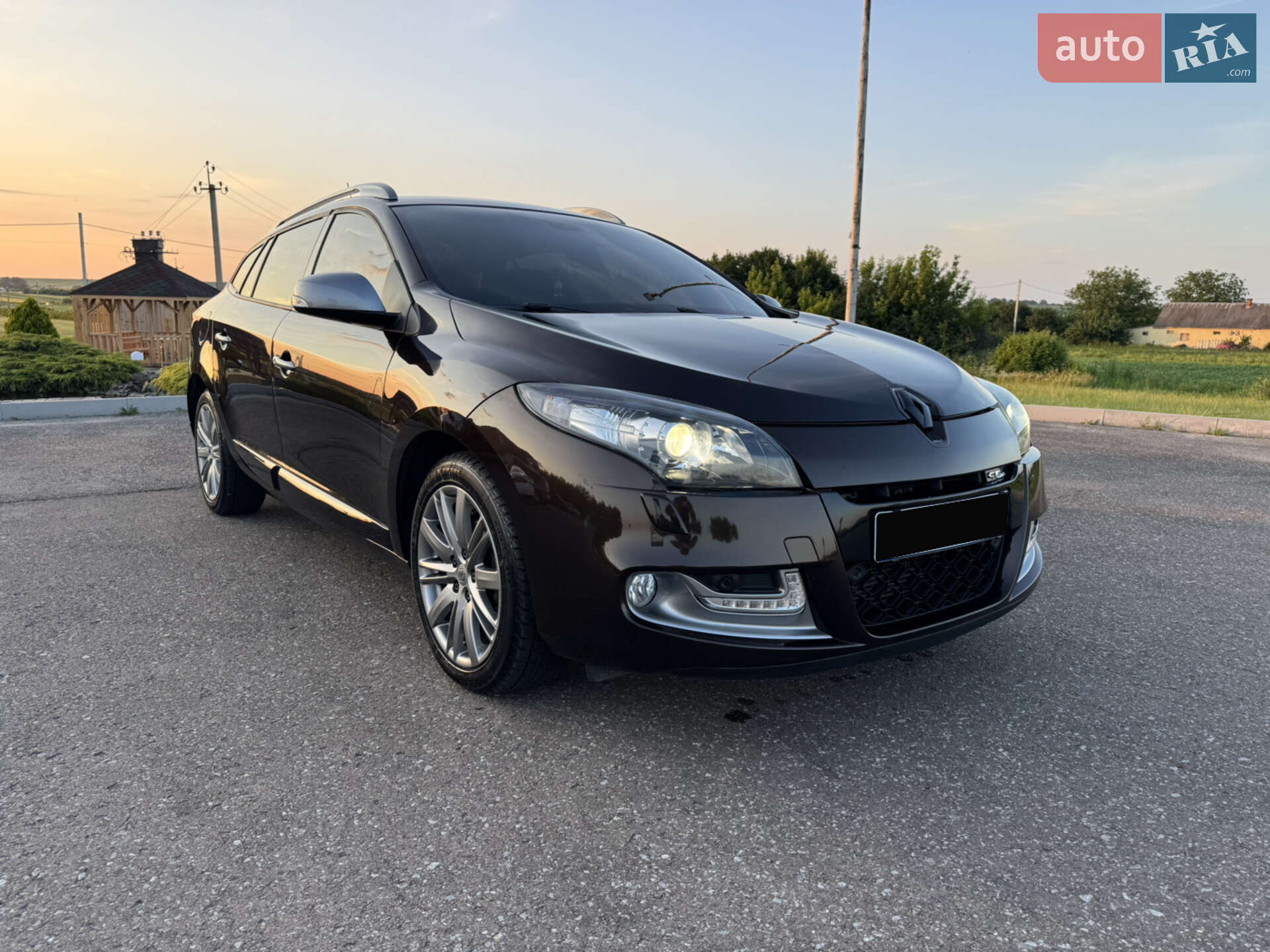 Renault Megane 2012 VIN VF1KZ140647615948 фото оголошення 2 з 6