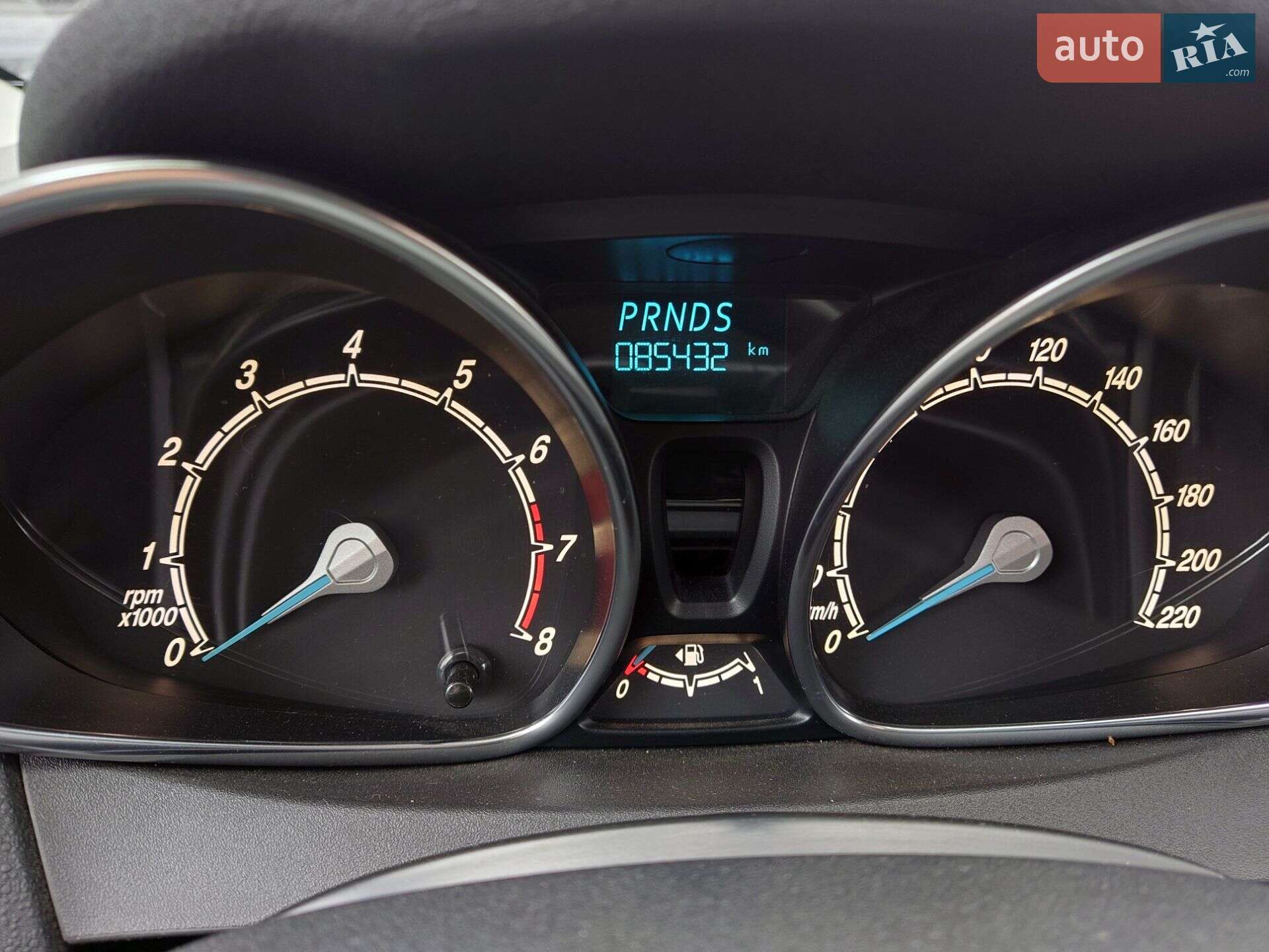 Ford Fiesta 2016 VIN WF0DXXGAKDGL72547 фото оголошення 13 з 16