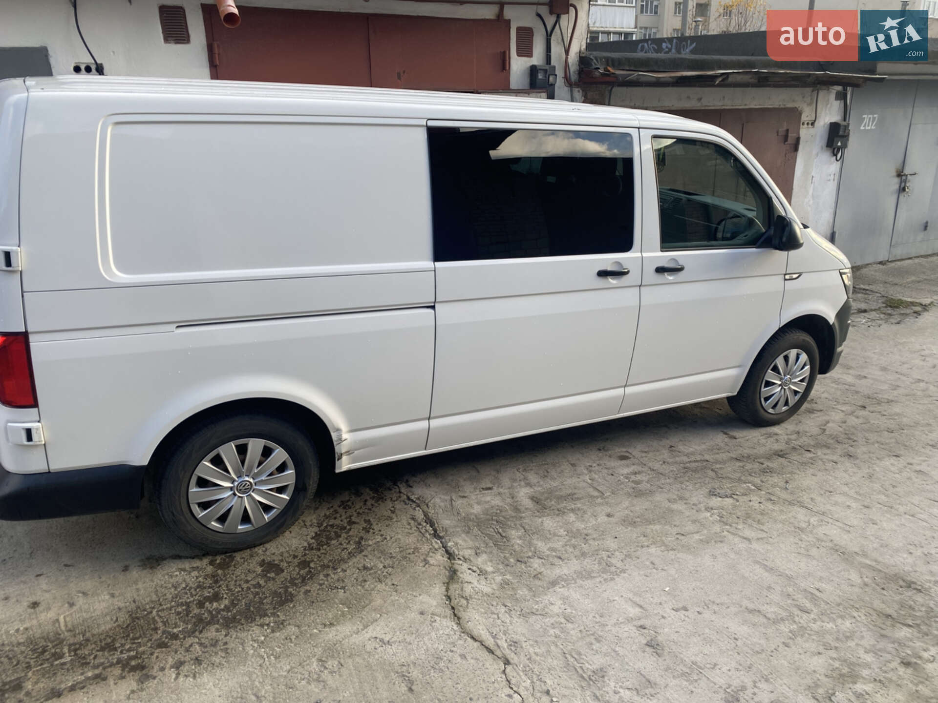 Volkswagen Transporter 2018 VIN WV1ZZZ7HZKH001459 фото оголошення 7 з 21