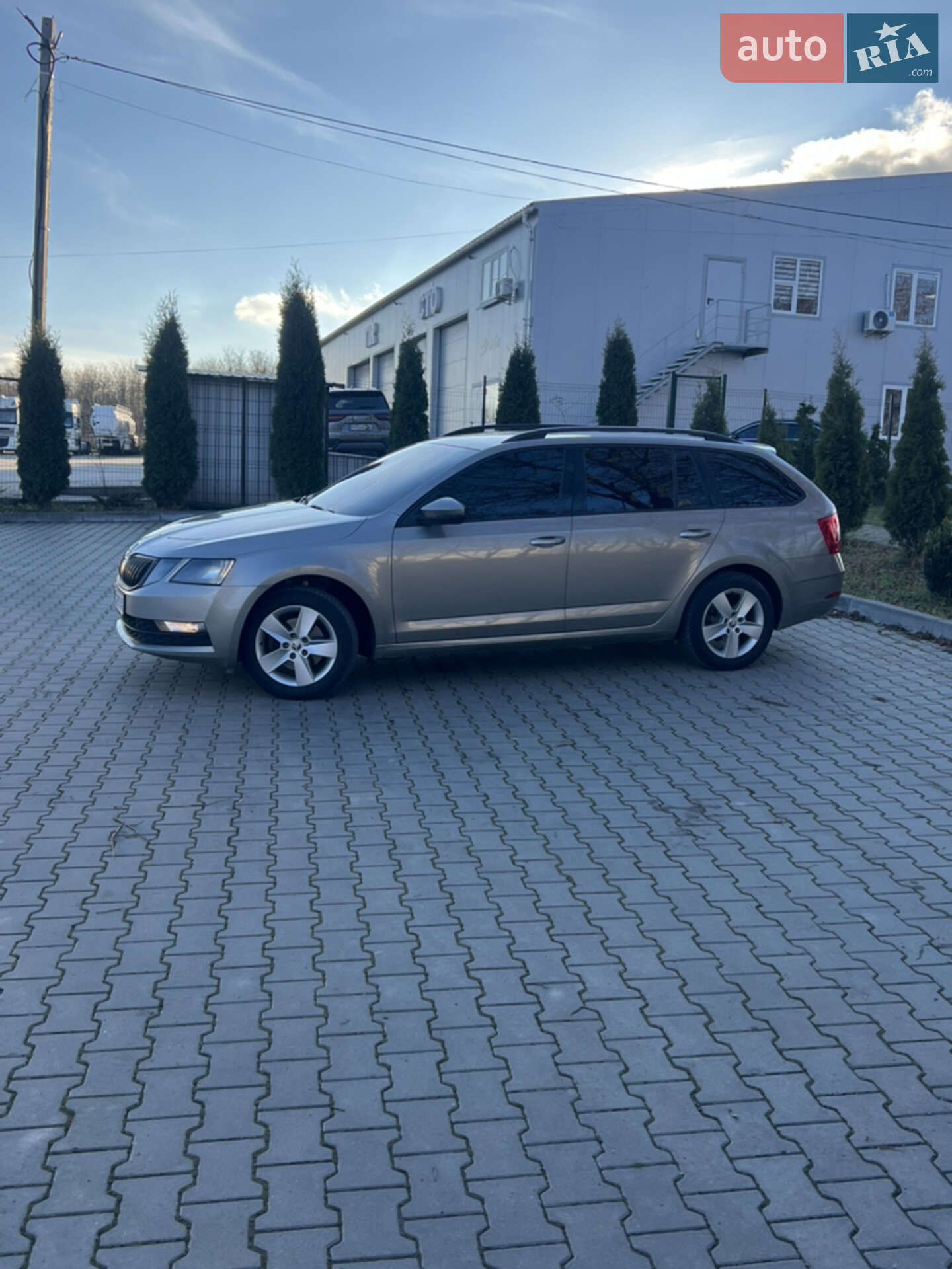 Skoda Octavia 2018 VIN TMBJR7NE1K0099034 фото оголошення 7 з 27