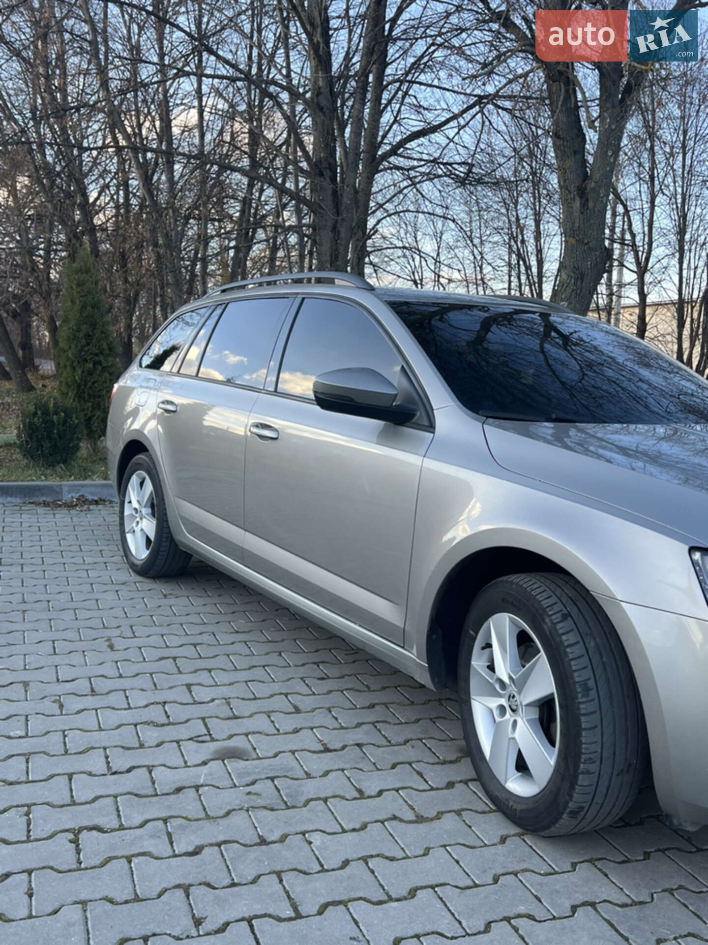 Skoda Octavia 2018 VIN TMBJR7NE1K0099034 фото оголошення 10 з 27