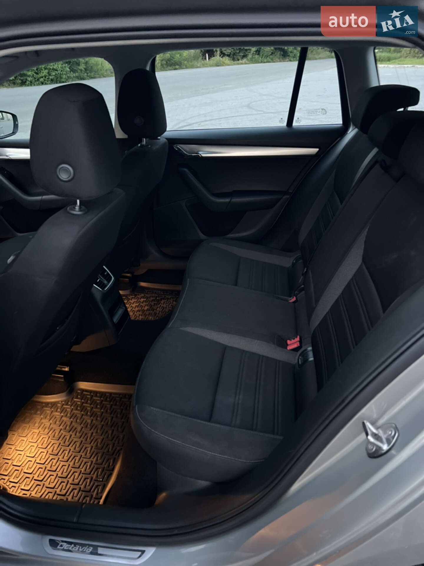 Skoda Octavia 2018 VIN TMBJR7NE1K0099034 фото оголошення 25 з 27
