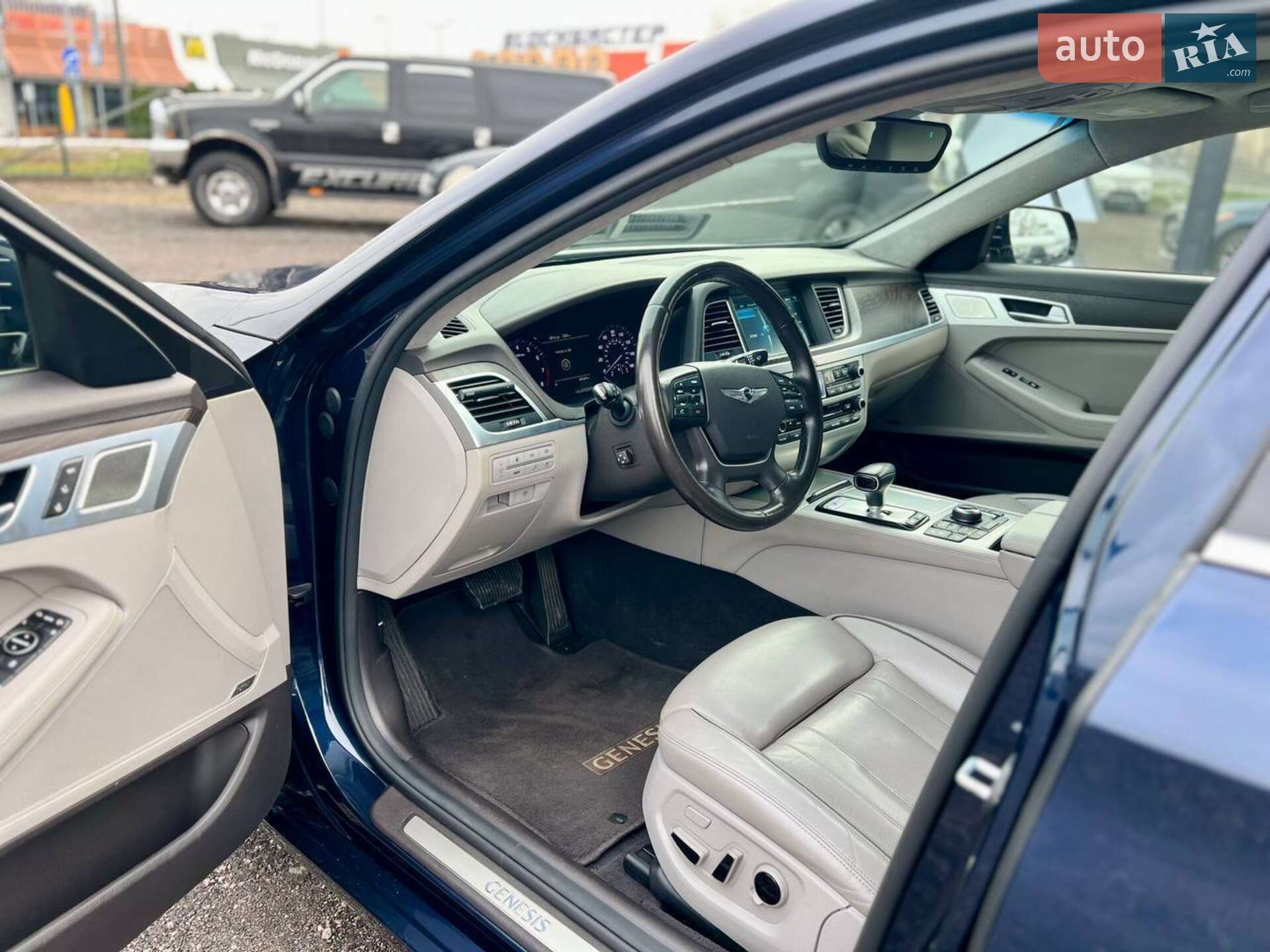 Genesis G80 2018 VIN KMTFN4JF4KU310140 фото оголошення 15 з 53