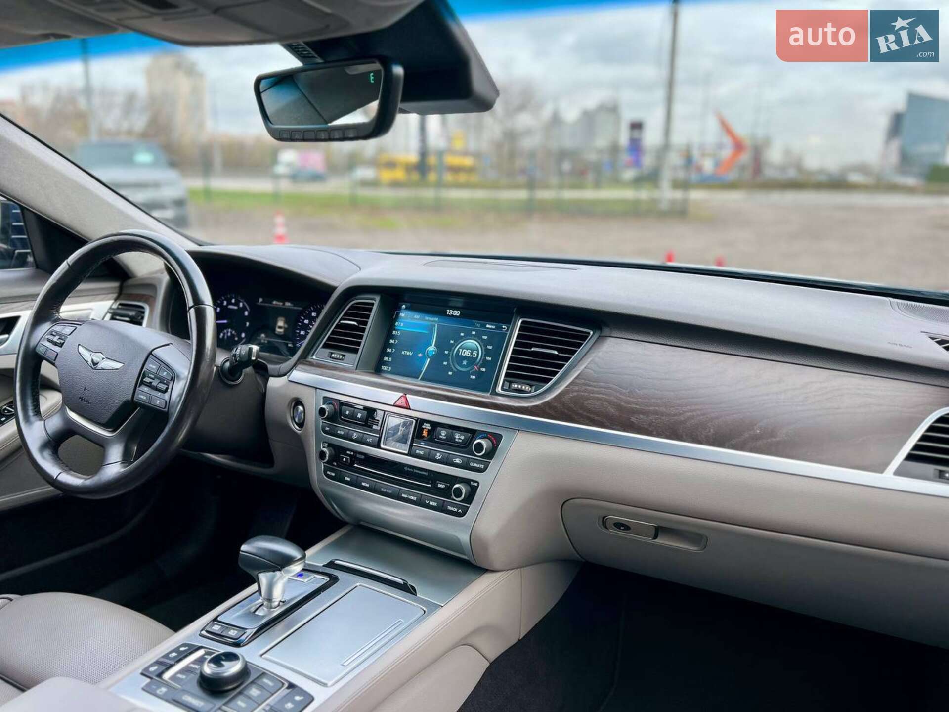 Genesis G80 2018 VIN KMTFN4JF4KU310140 фото оголошення 19 з 53