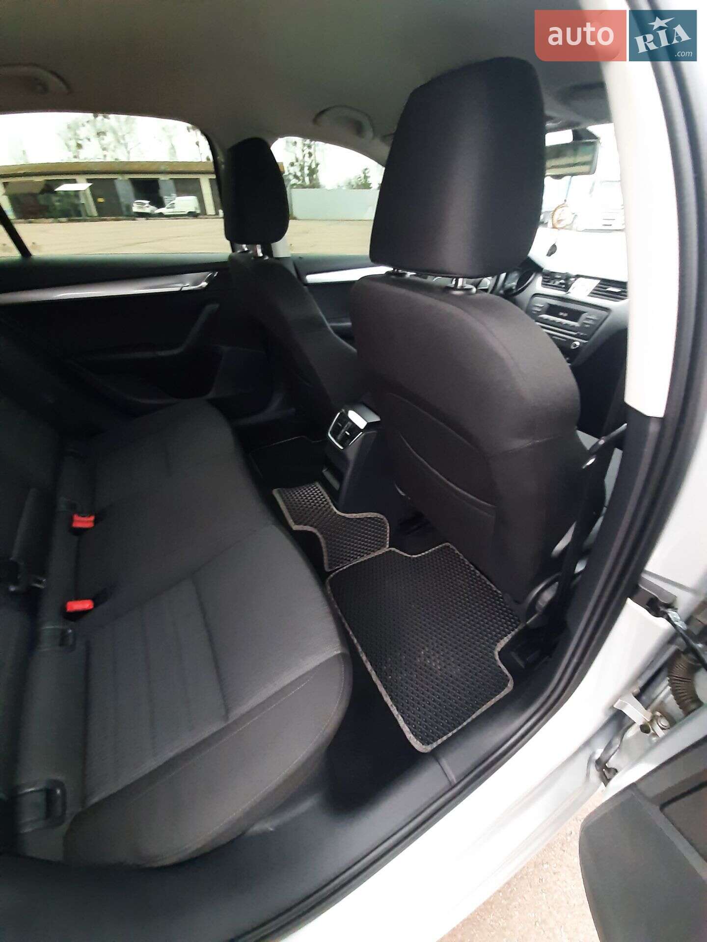 Skoda Octavia 2014 VIN TMBJJ7NE1E0226781 фото оголошення 11 з 68