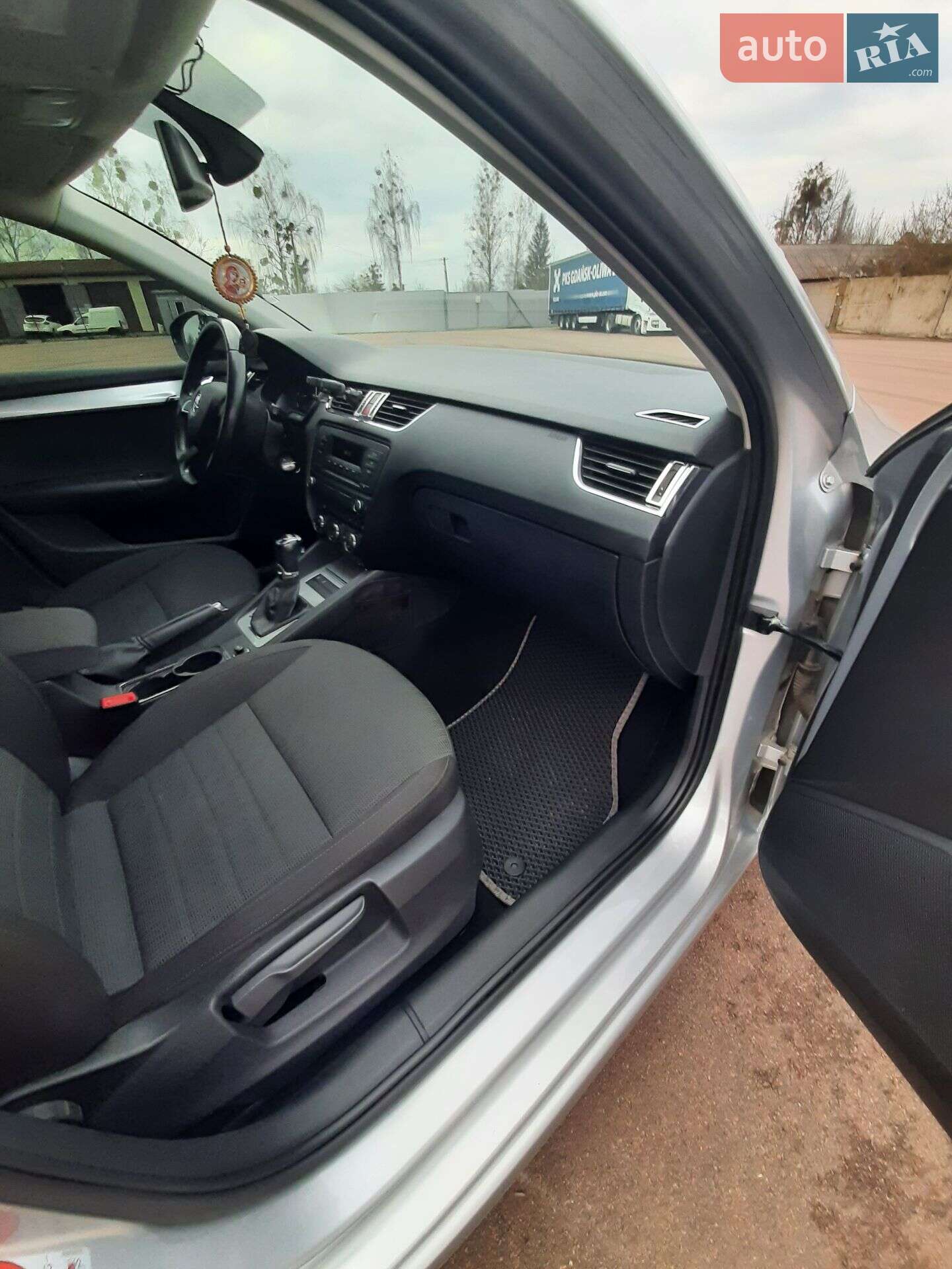 Skoda Octavia 2014 VIN TMBJJ7NE1E0226781 фото оголошення 14 з 68