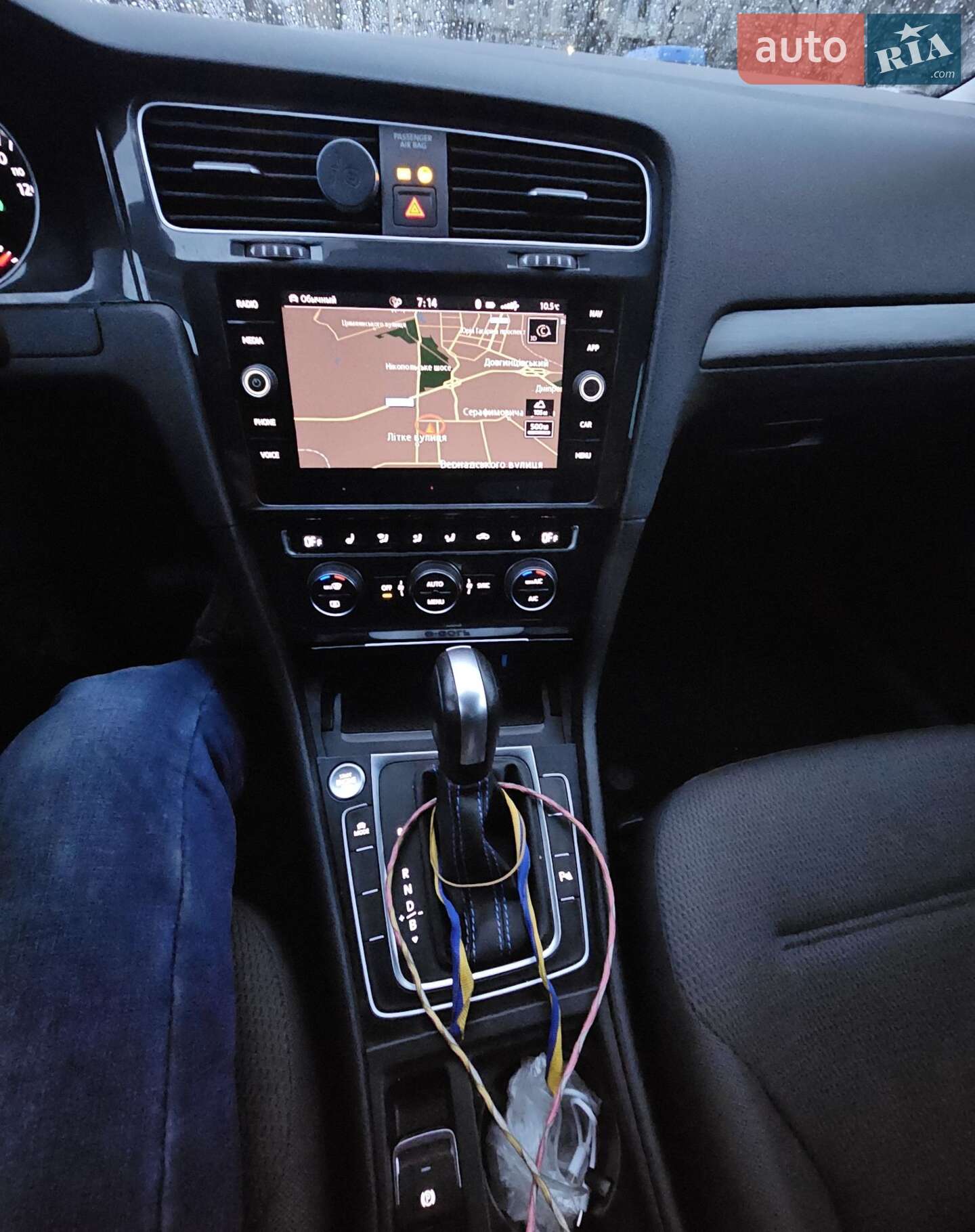 Volkswagen Golf 2019 VIN WVWZZZAUZL8900036 фото оголошення 2 з 30