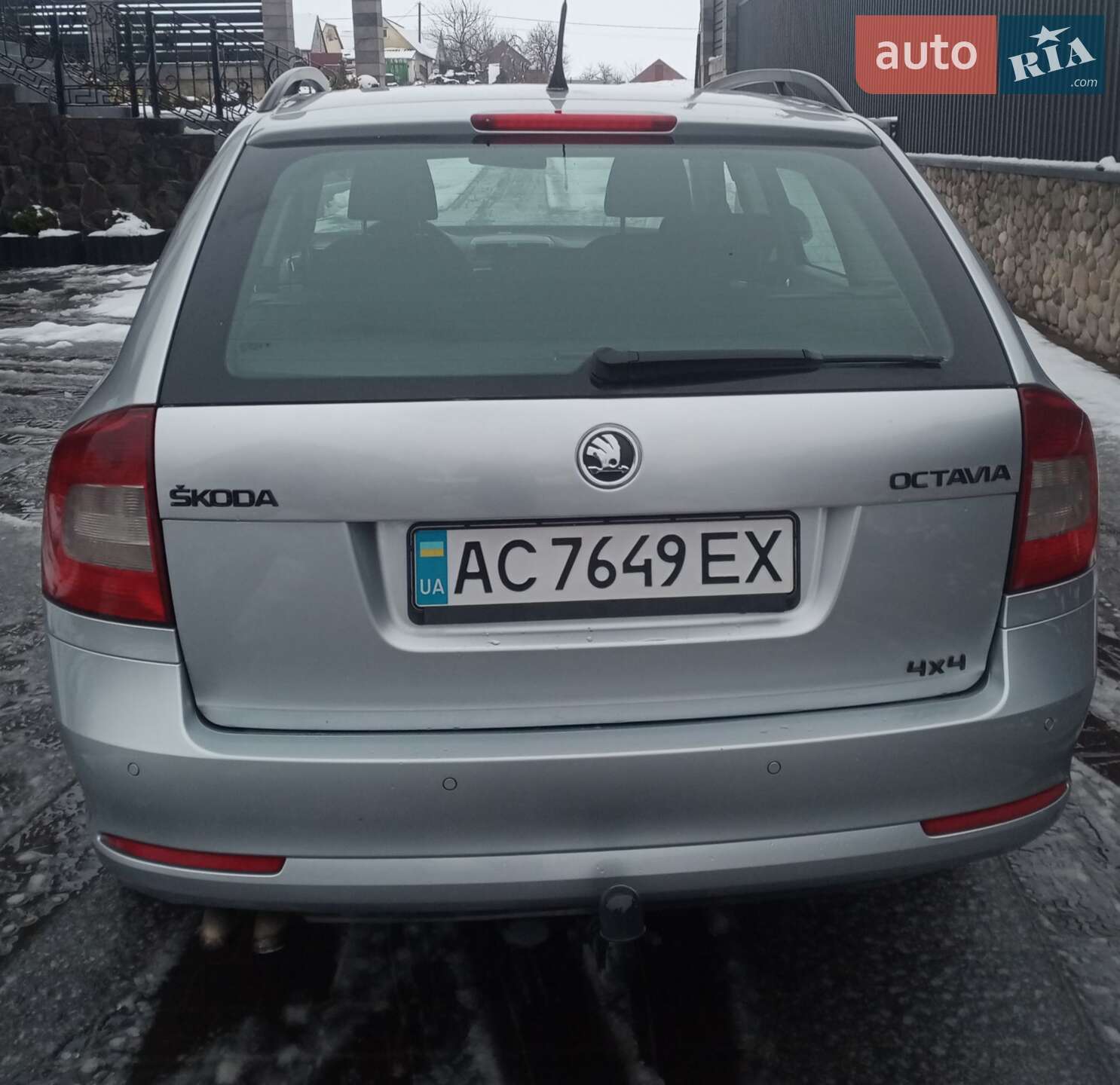 Skoda Octavia 2009 VIN TMBKS61Z292039032 фото оголошення 3 з 8