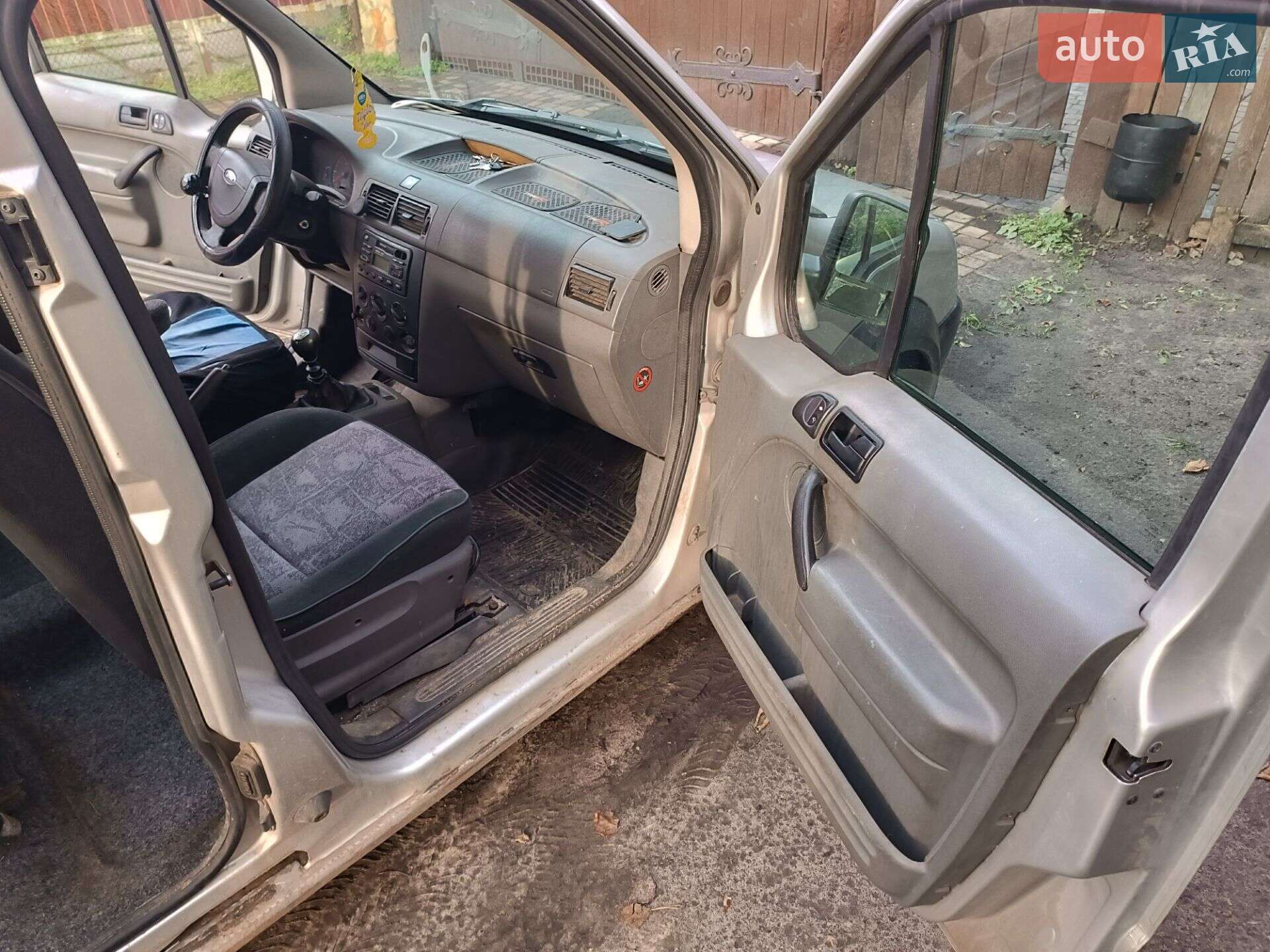 Ford Tourneo Connect 2003 VIN WF0UXXTTPU3PT8249 фото оголошення 7 з 10