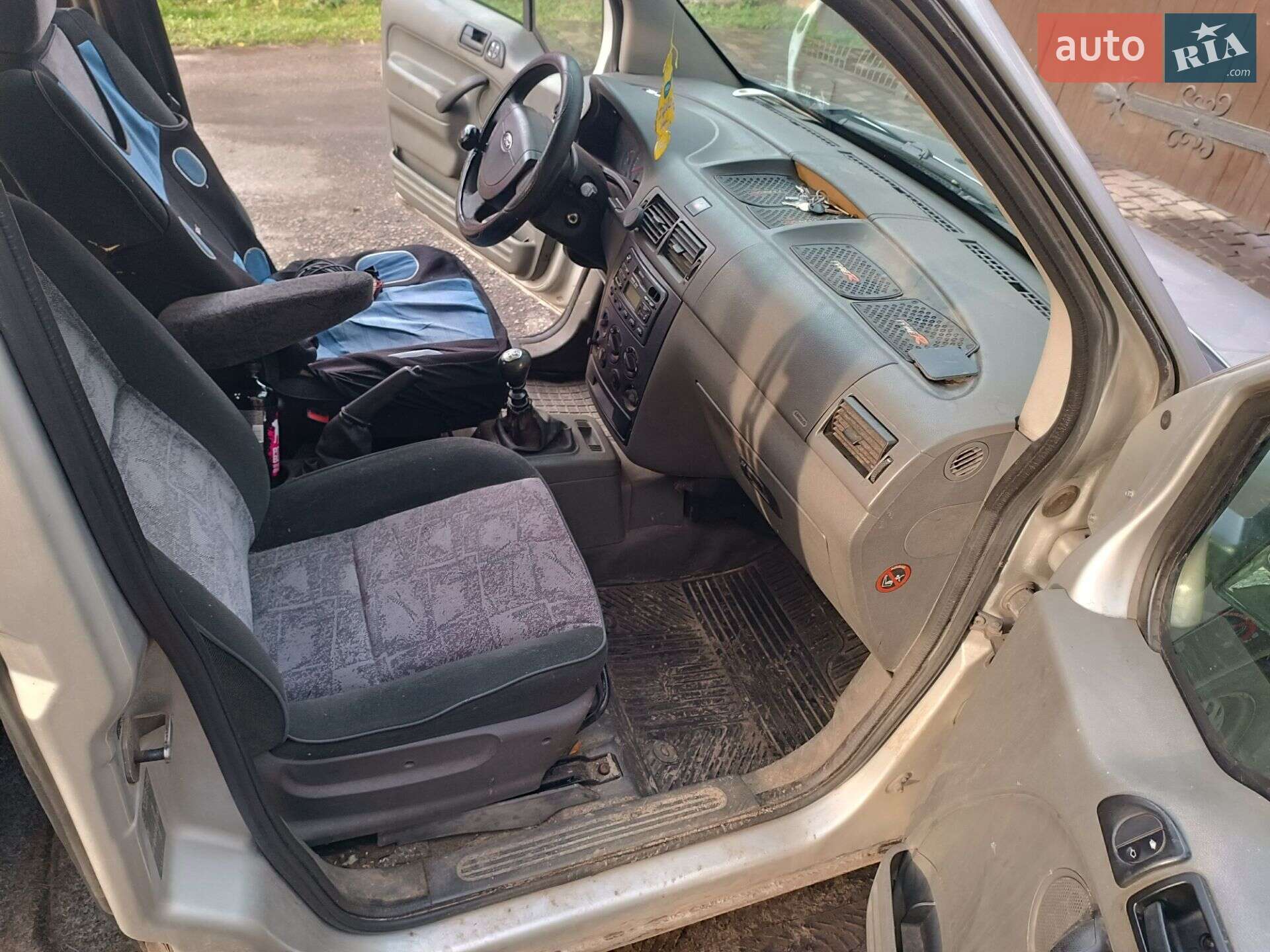 Ford Tourneo Connect 2003 VIN WF0UXXTTPU3PT8249 фото оголошення 6 з 10
