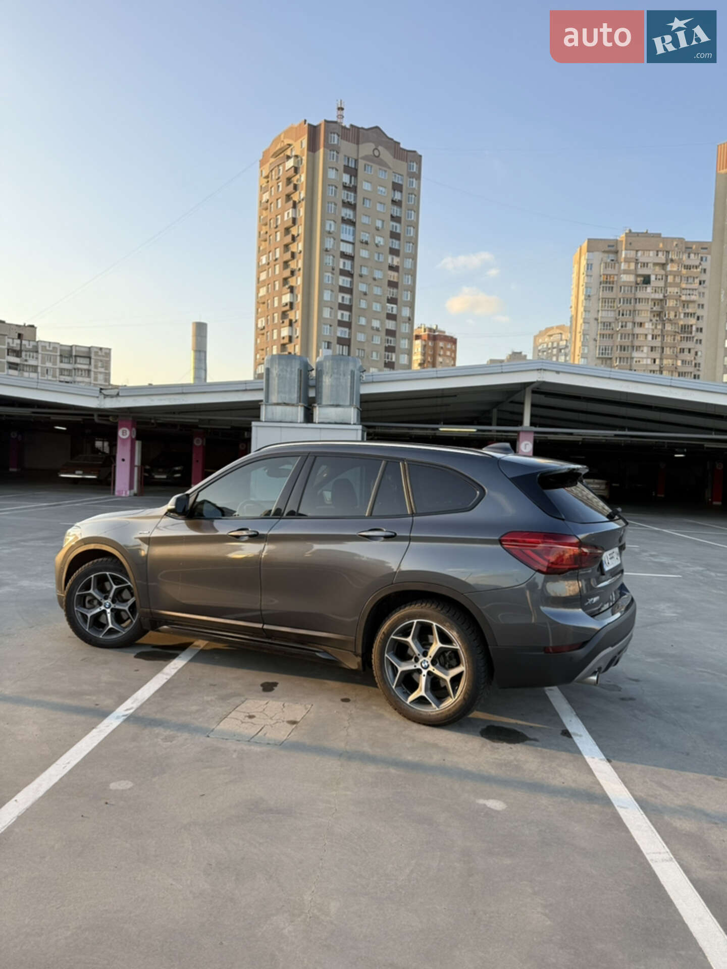 BMW X1 2019 VIN WBXHT3C56K3H35866 фото оголошення 4 з 11