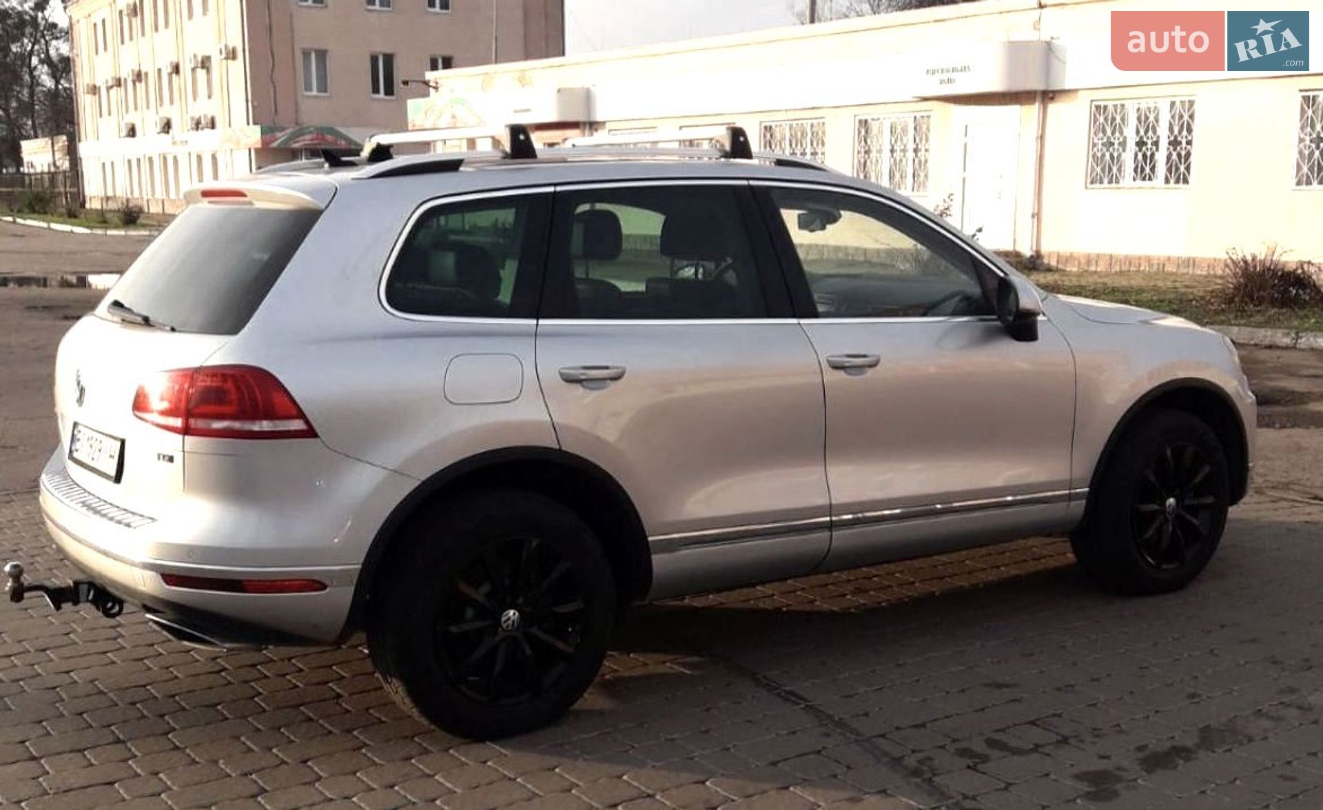 Volkswagen Touareg 2015 VIN WVGEP9BP5GD004009 фото оголошення 4 з 37