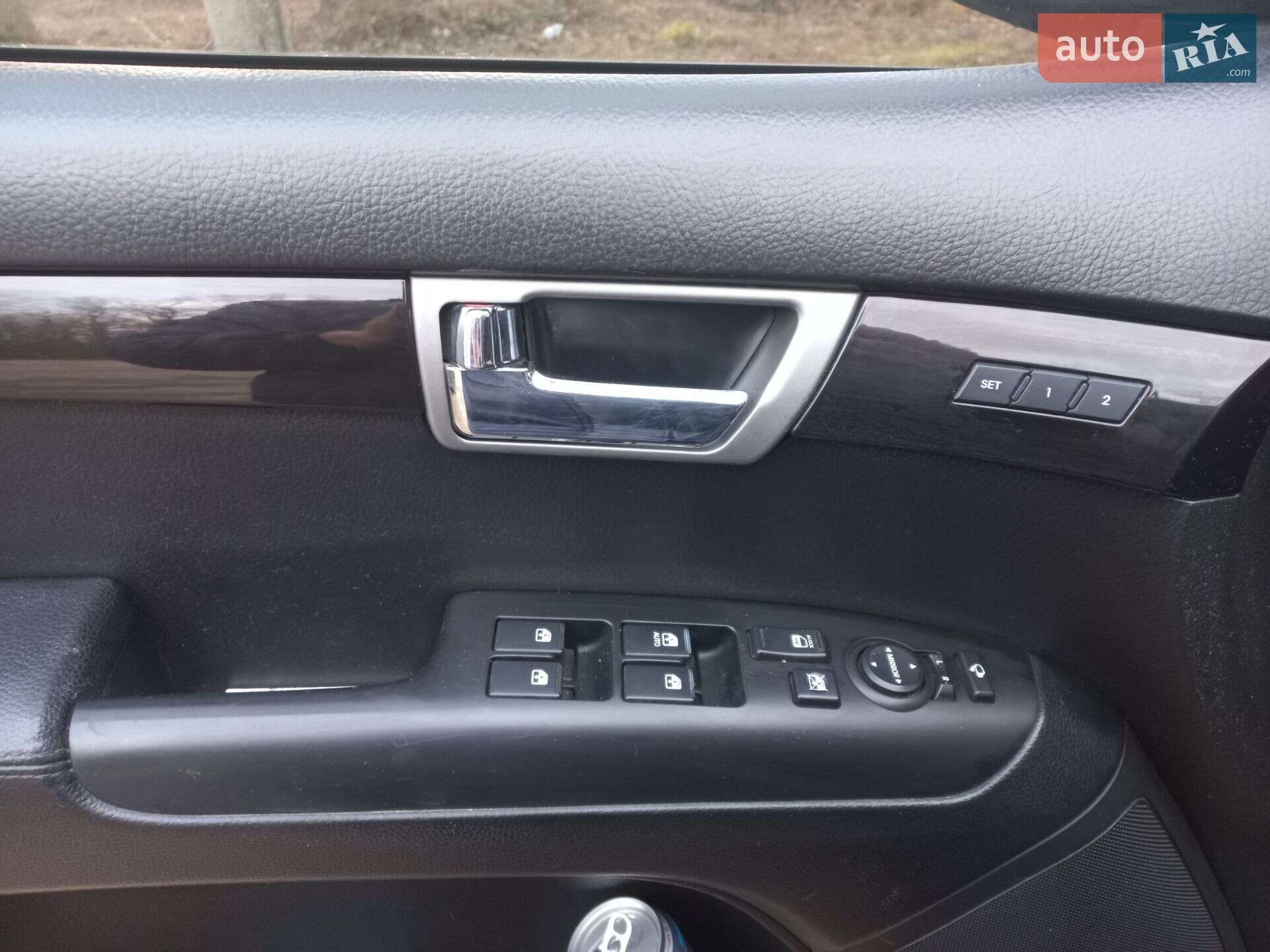 Kia Mohave 2012 VIN Y6DKN814DC5089875 фото оголошення 24 з 35