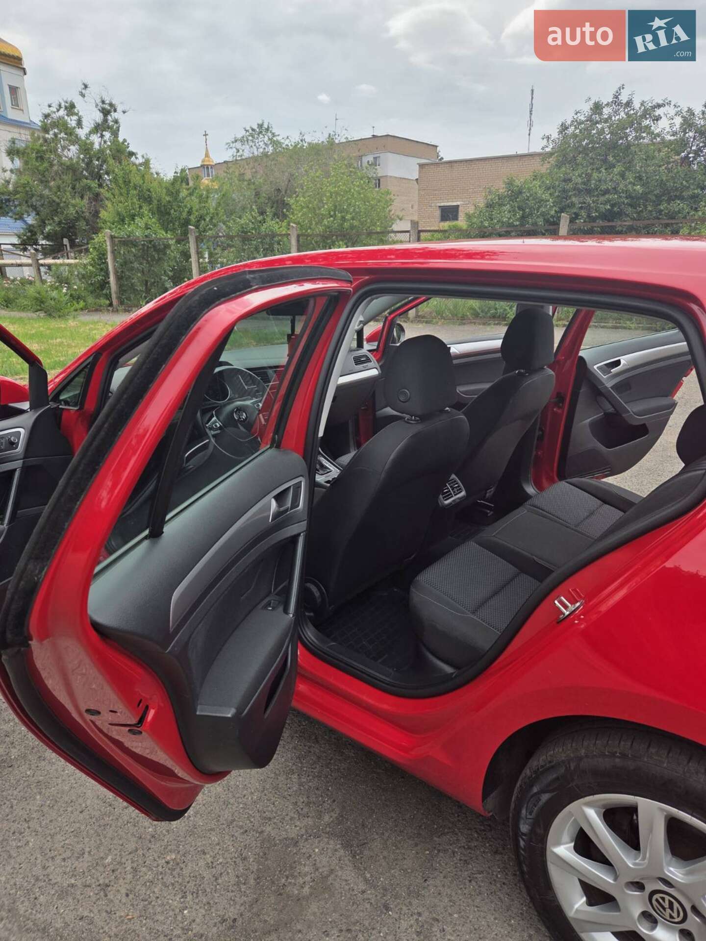 Volkswagen Golf 2018 VIN WVWZZZAUZKP045550 фото оголошення 11 з 14