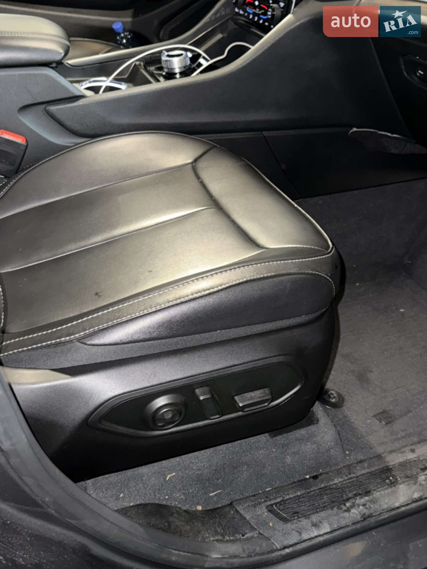 Jeep Grand Cherokee 2023 VIN 1C4RJHBG2RC103641 фото оголошення 8 з 35
