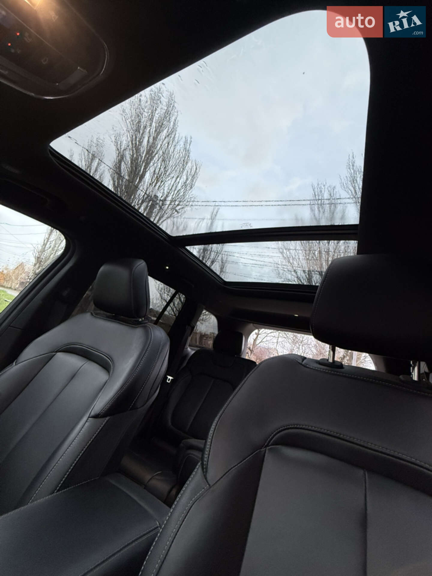 Jeep Grand Cherokee 2023 VIN 1C4RJHBG2RC103641 фото оголошення 30 з 35