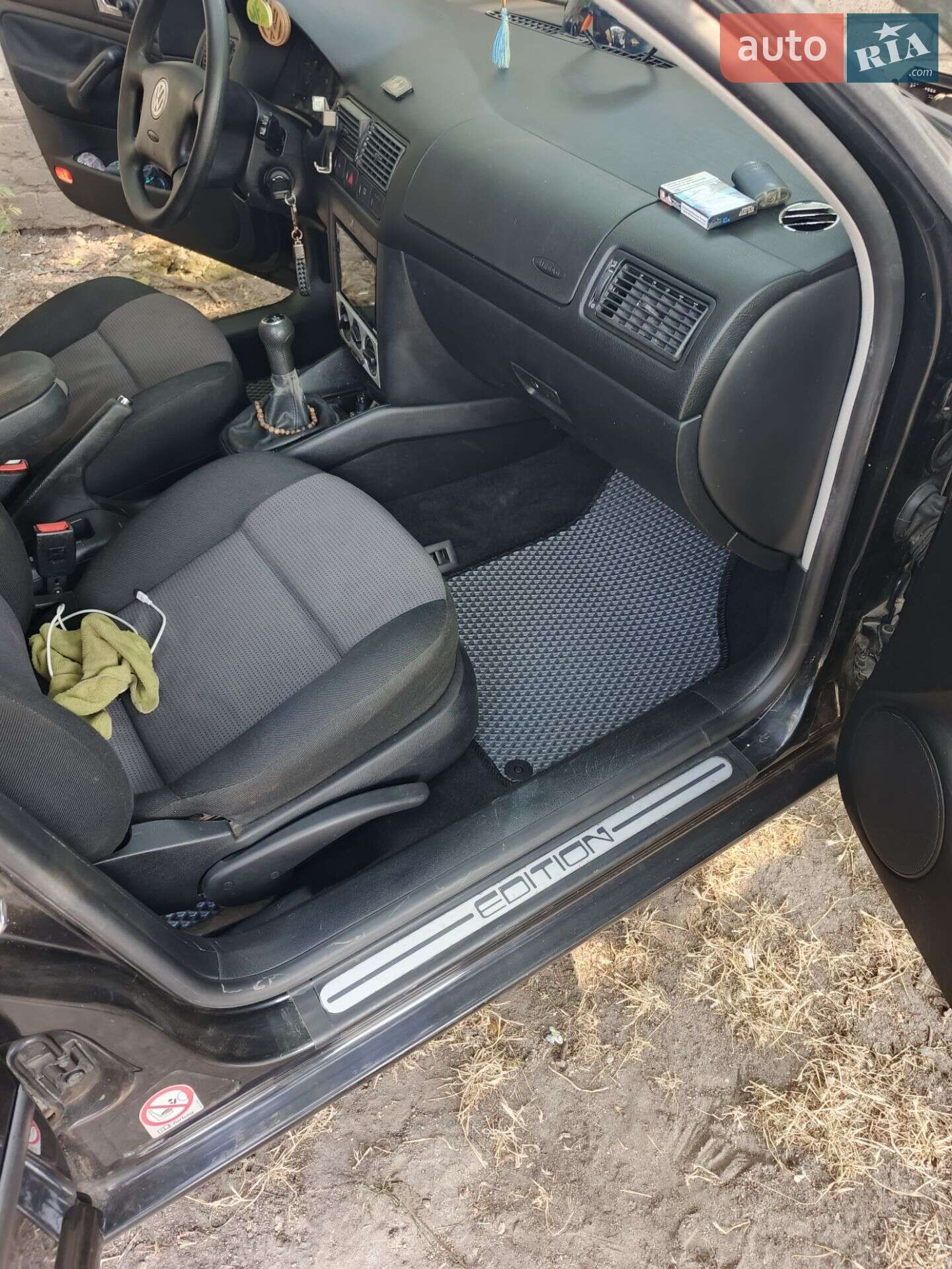 Volkswagen Golf 2000 VIN WVWZZZ1JZYU563075 фото оголошення 9 з 12