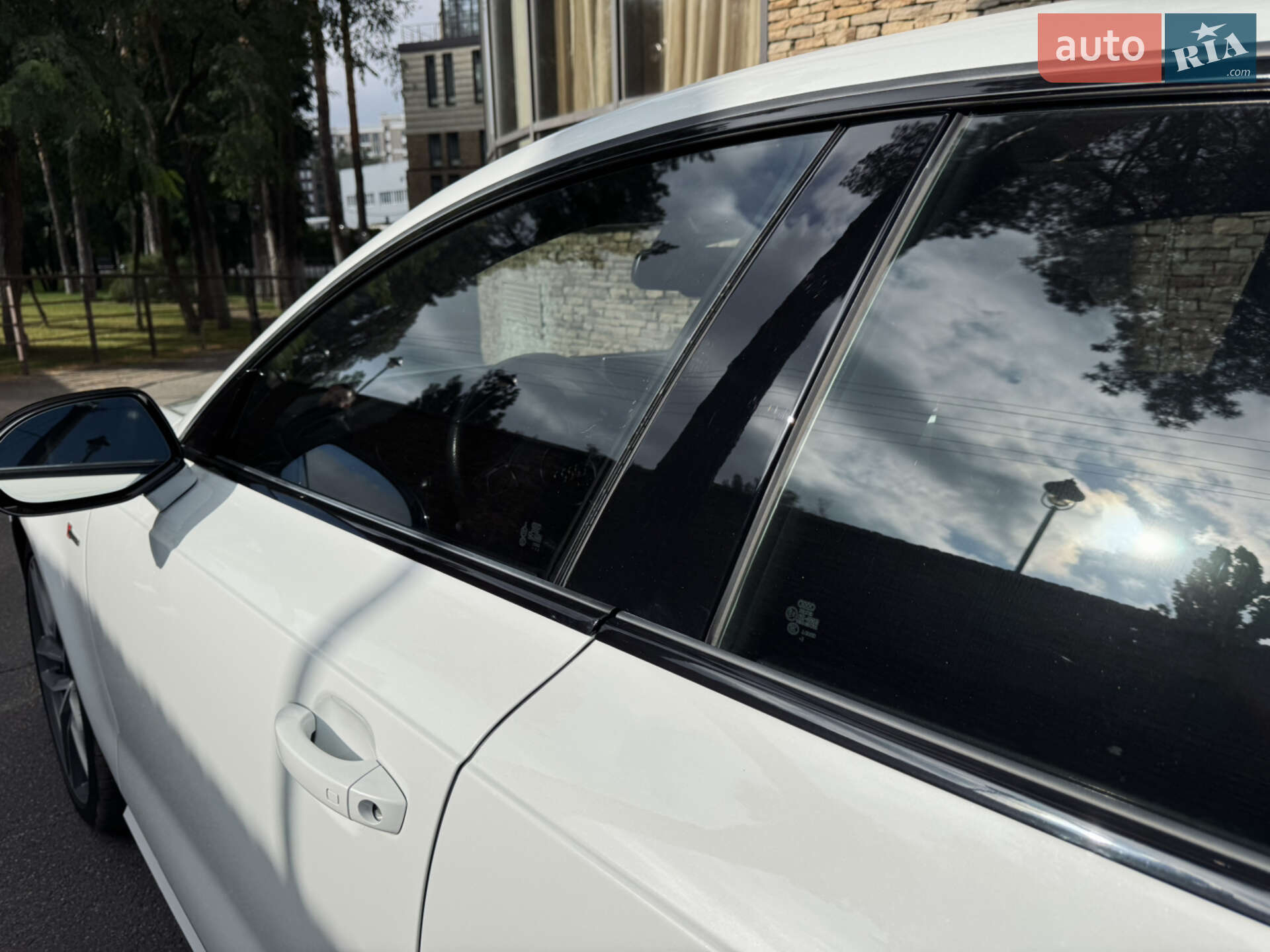 Audi A7 Sportback 2017 VIN WAUW3AFC2JN028277 фото оголошення 9 з 36