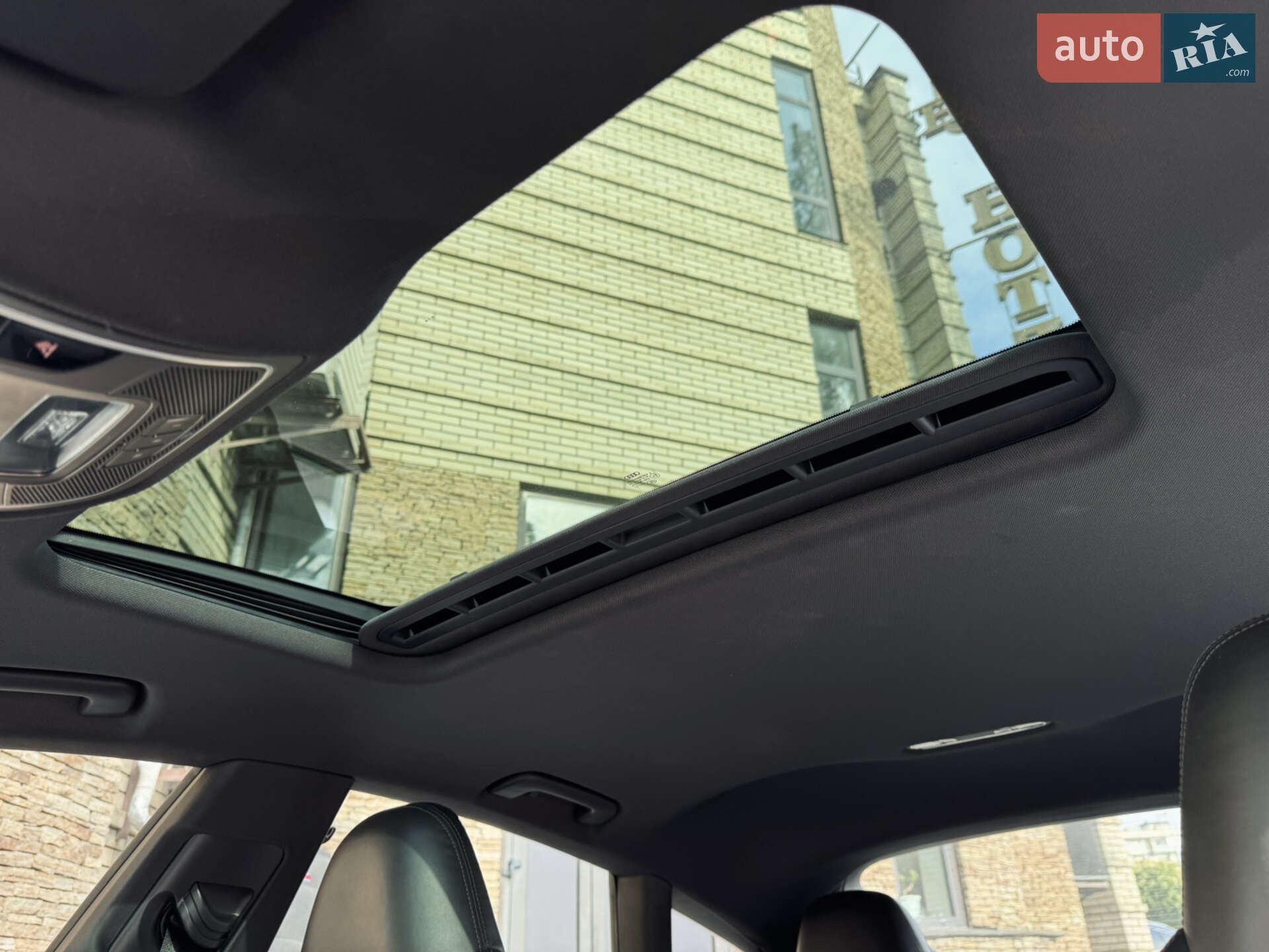 Audi A7 Sportback 2017 VIN WAUW3AFC2JN028277 фото оголошення 24 з 36