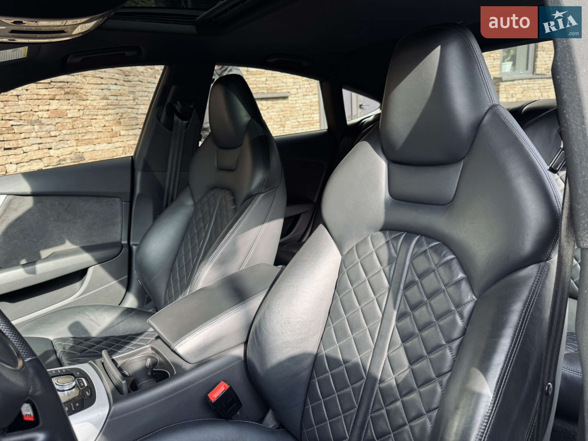 Audi A7 Sportback 2017 VIN WAUW3AFC2JN028277 фото оголошення 28 з 36