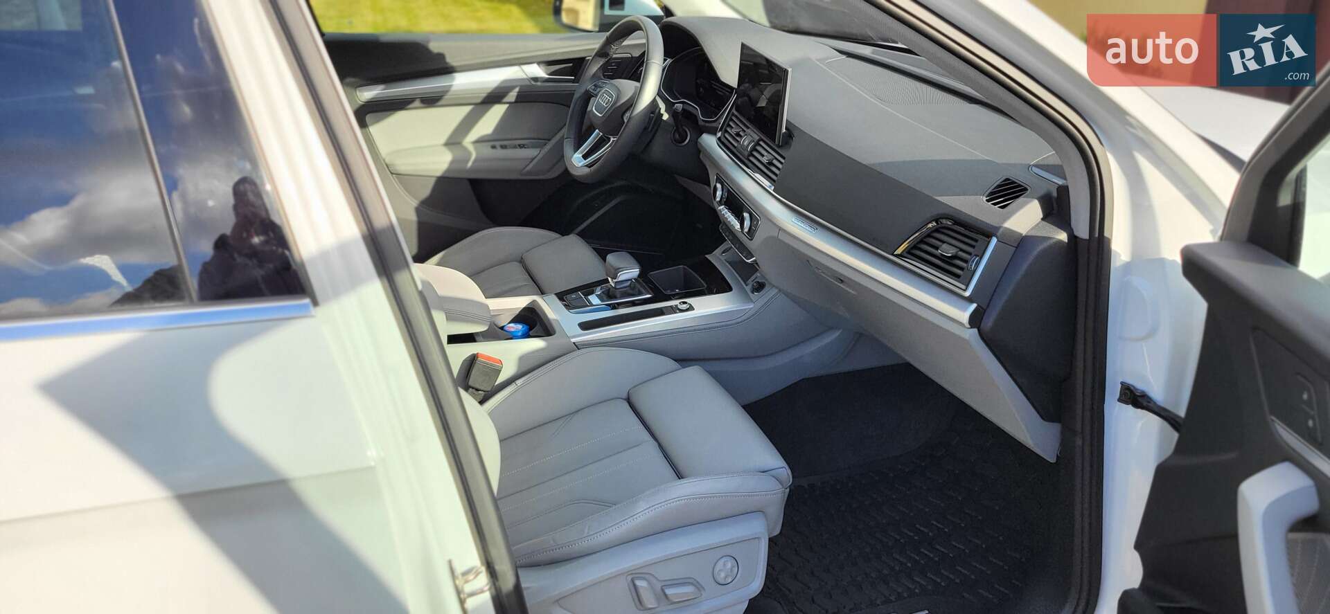 Audi Q5 2023 VIN WA1EAAFY9R2051580 фото оголошення 10 з 14