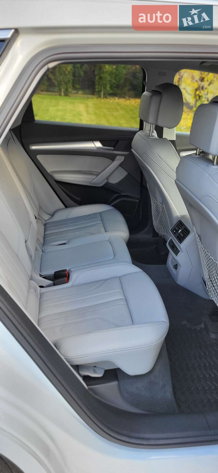 Audi Q5 2023 VIN WA1EAAFY9R2051580 фото оголошення 13 з 14