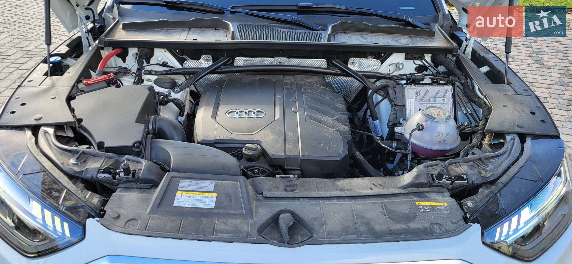 Audi Q5 2023 VIN WA1EAAFY9R2051580 фото оголошення 14 з 14