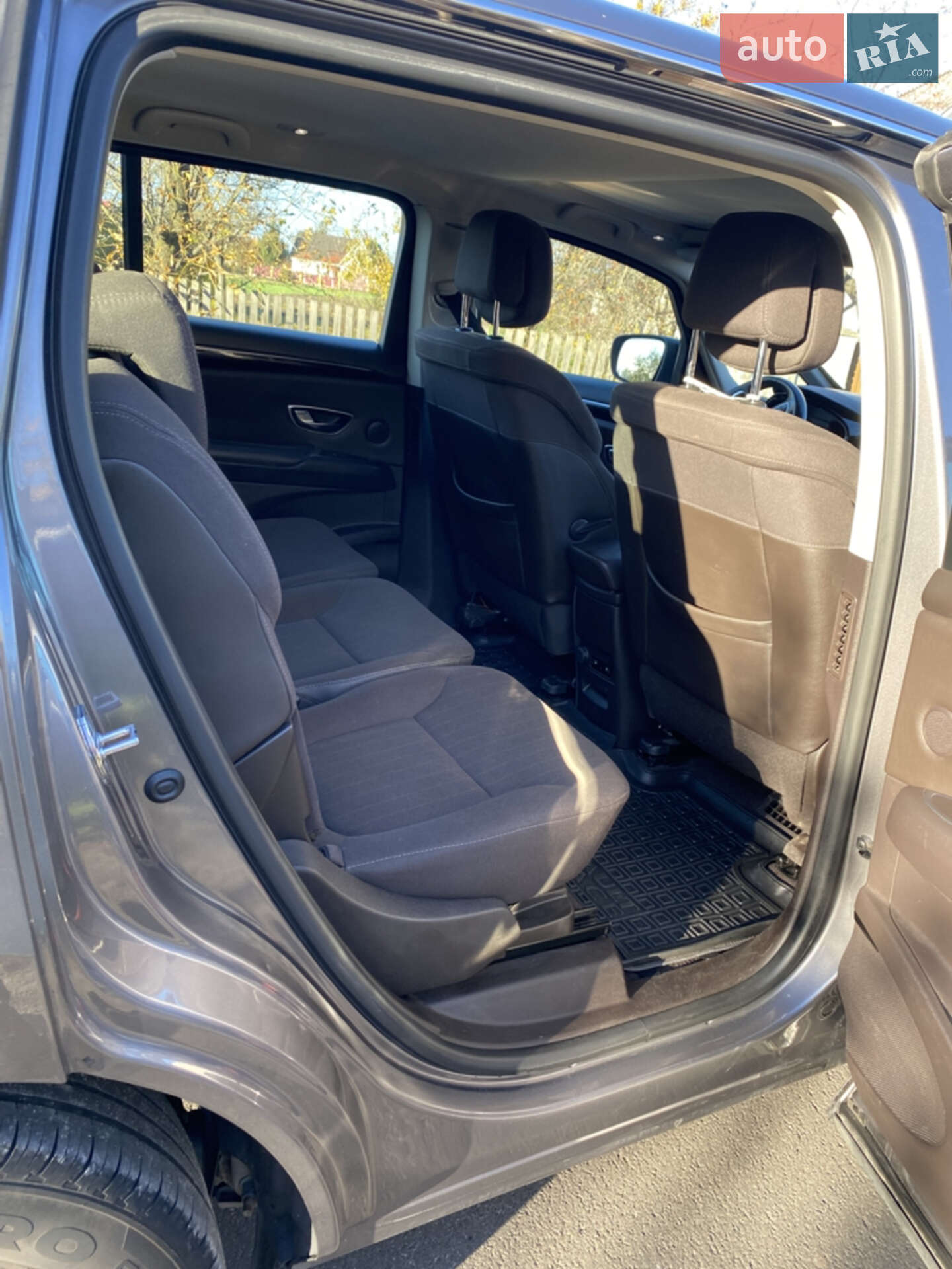 Renault Espace 2015 VIN VF1RFC00054652719 фото оголошення 7 з 24