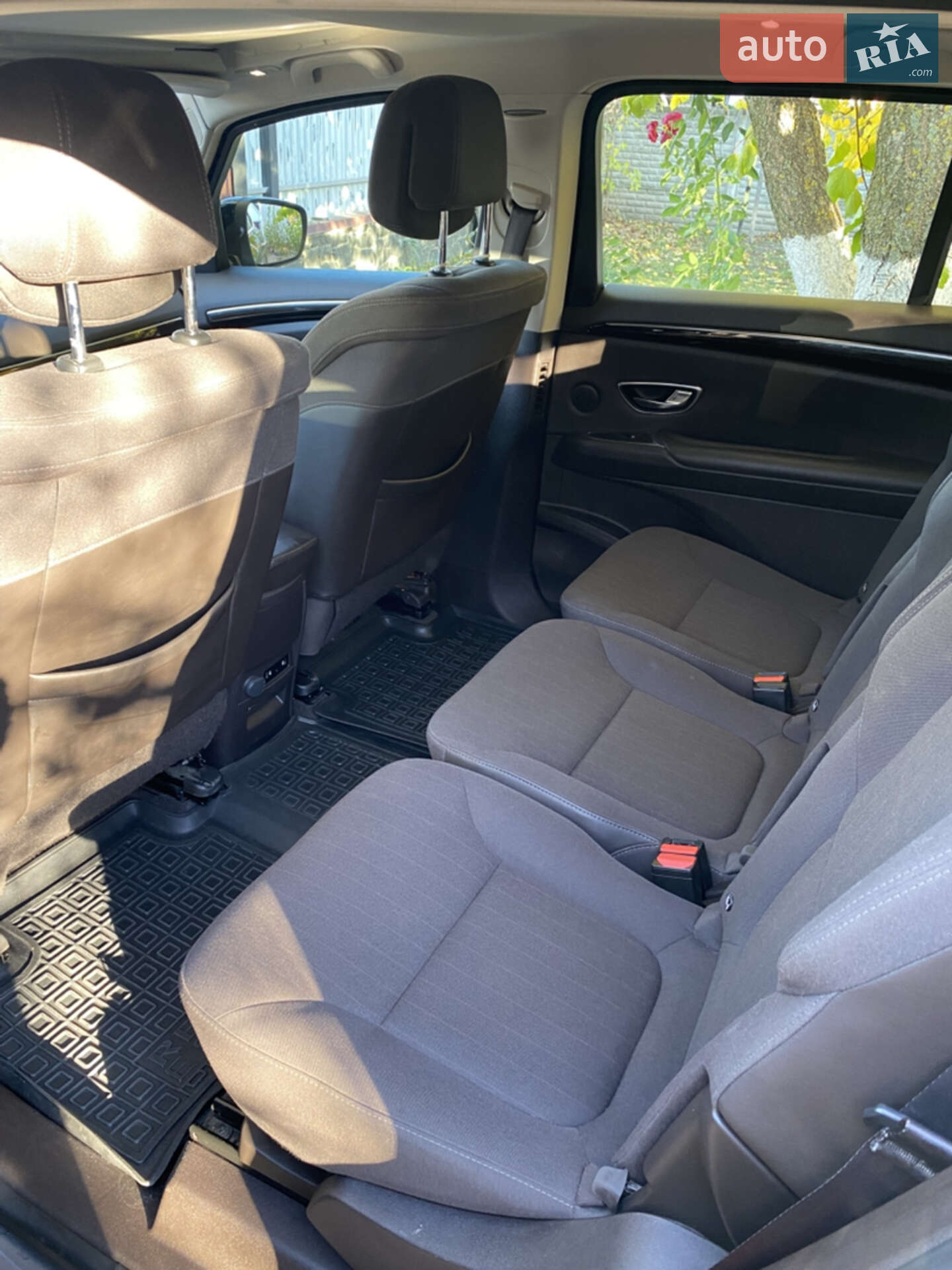 Renault Espace 2015 VIN VF1RFC00054652719 фото оголошення 21 з 24