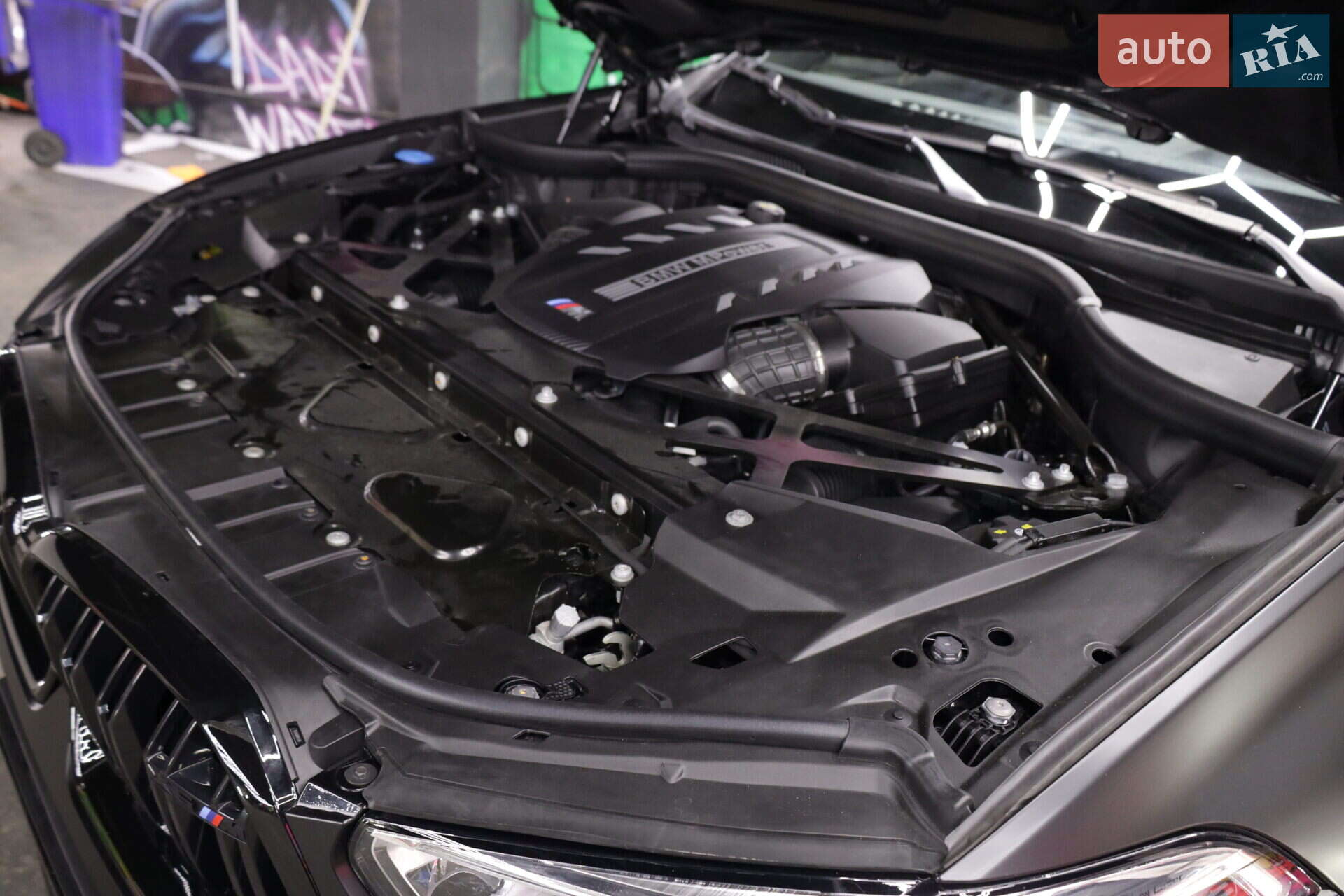 BMW X6 M 2020 VIN 5YMCY0C07M9E05138 фото оголошення 3 з 21
