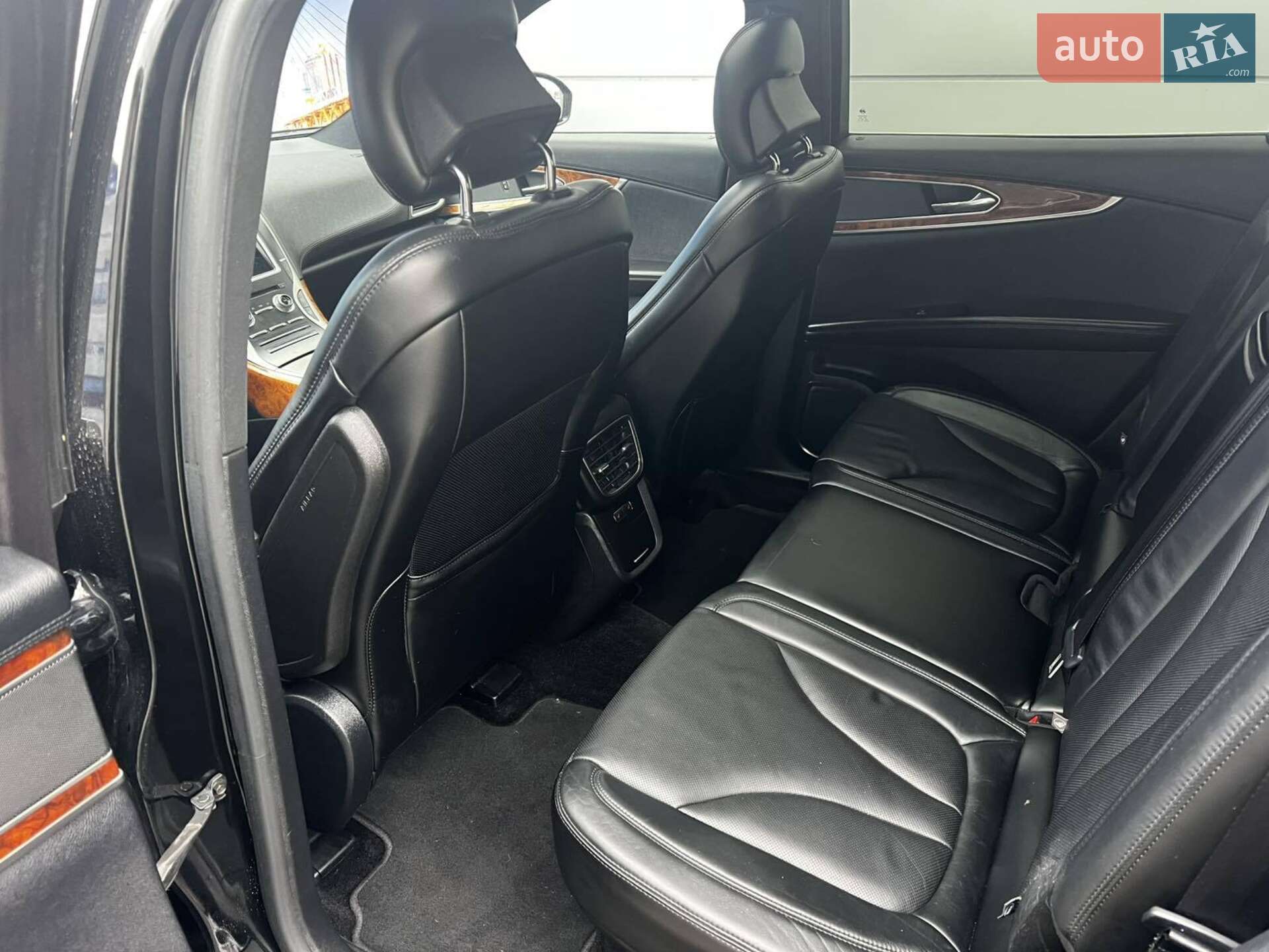 Lincoln MKX 2017 VIN 2LMTJ8LP3GBL55058 фото оголошення 6 з 12