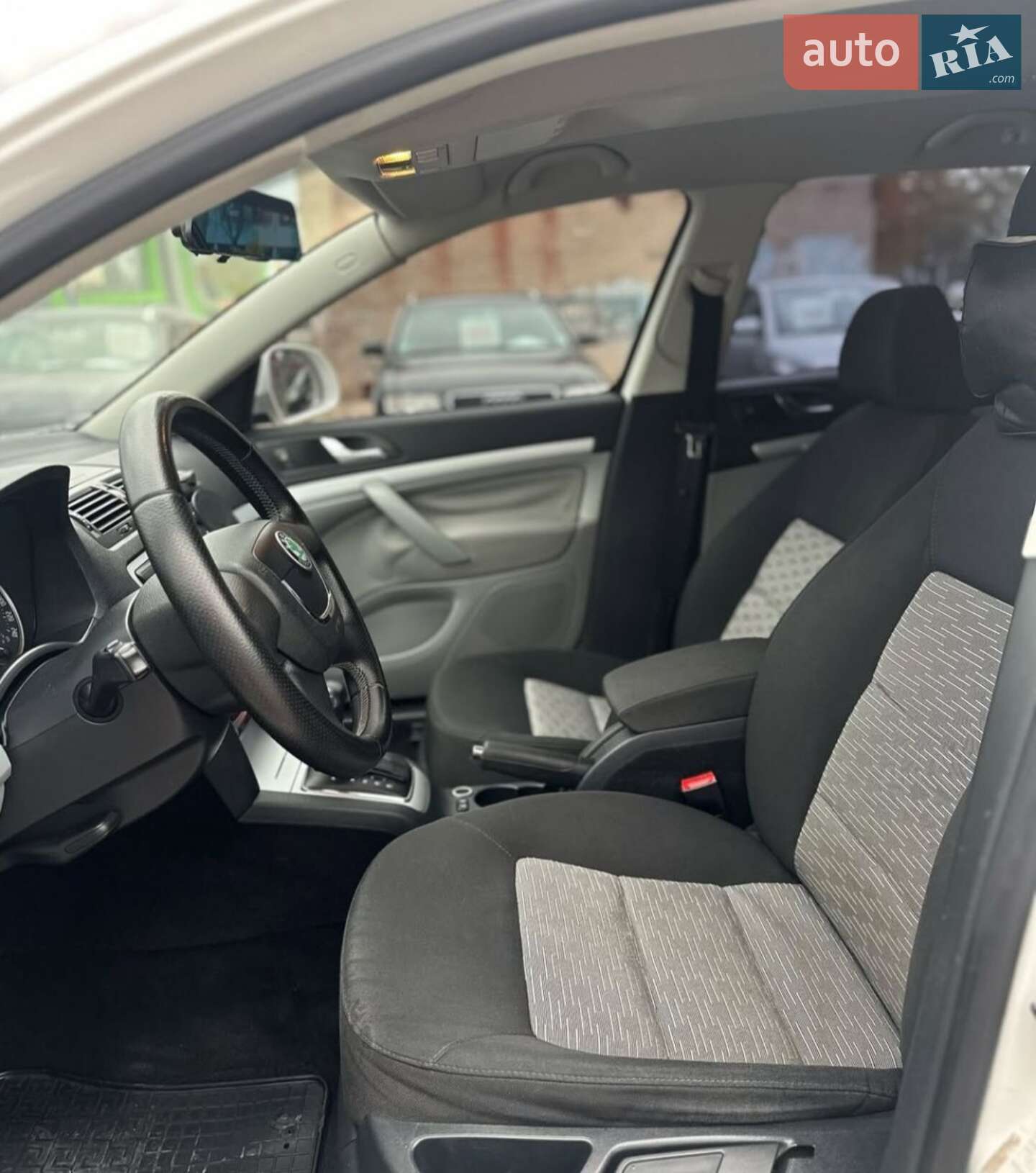 Skoda Octavia 2010 VIN TMBHK61Z5A2078969 фото оголошення 28 з 31
