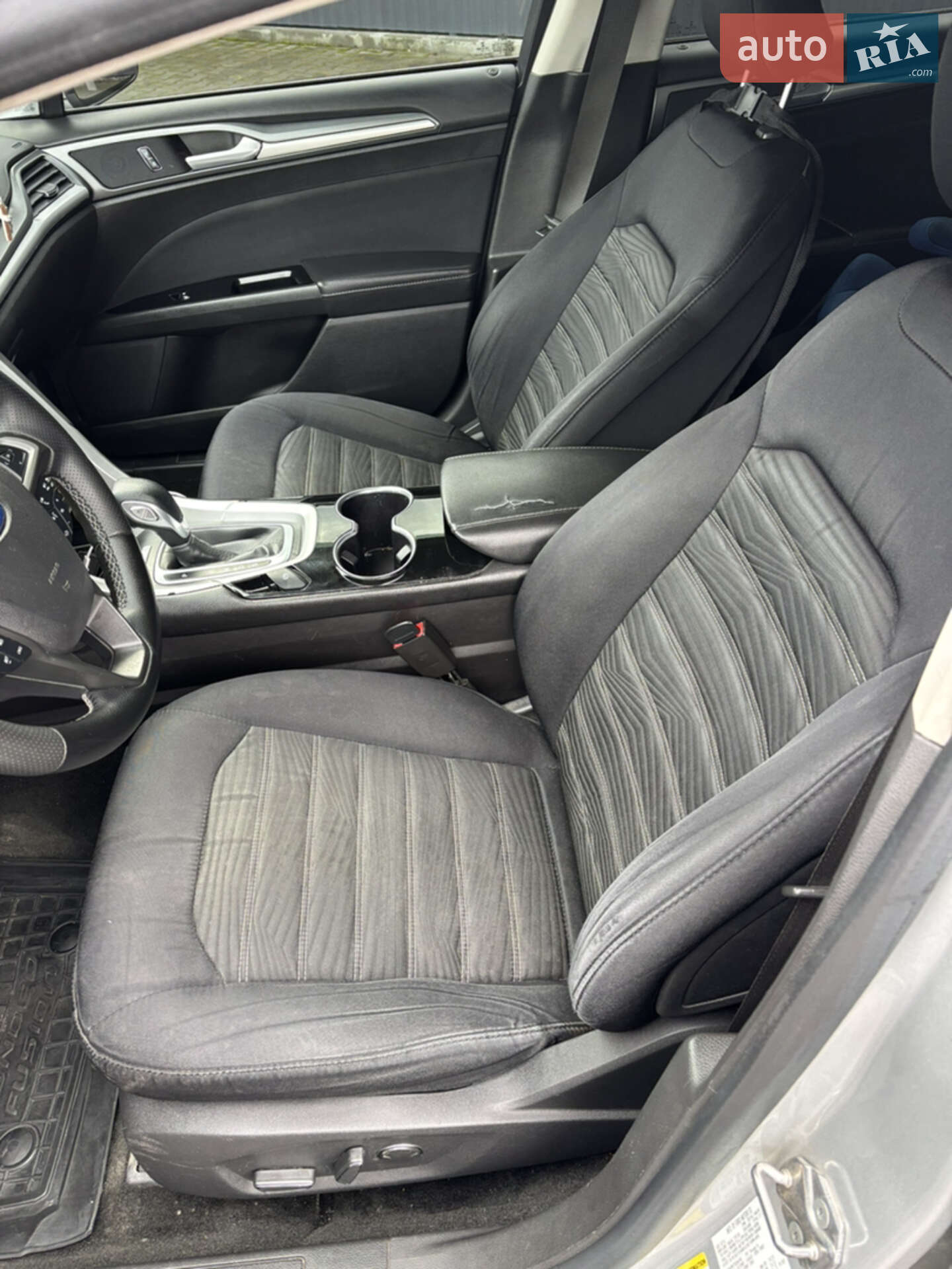 Ford Fusion 2016 VIN 3FA6P0H72GR364248 фото оголошення 8 з 17