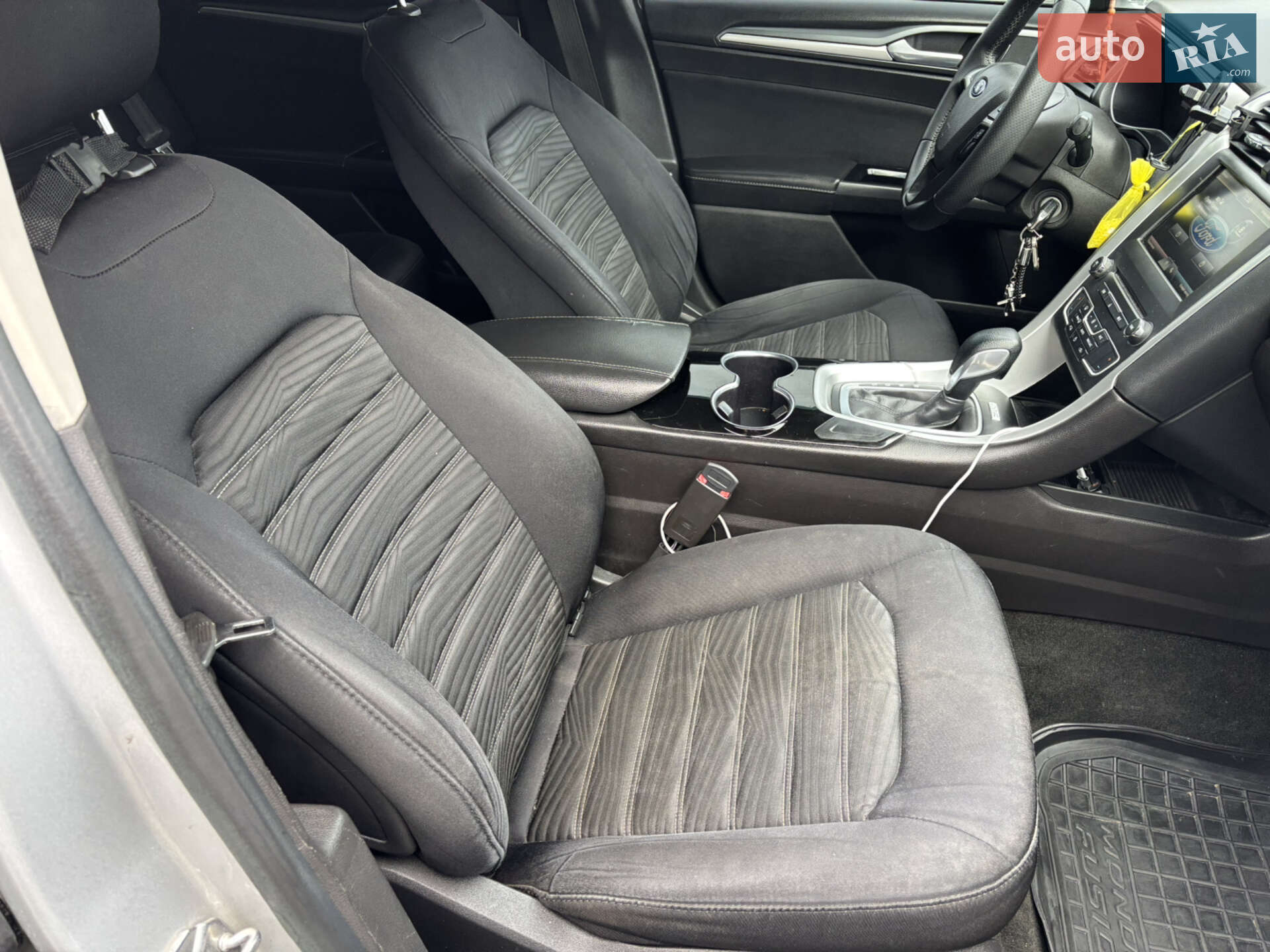 Ford Fusion 2016 VIN 3FA6P0H72GR364248 фото оголошення 9 з 17