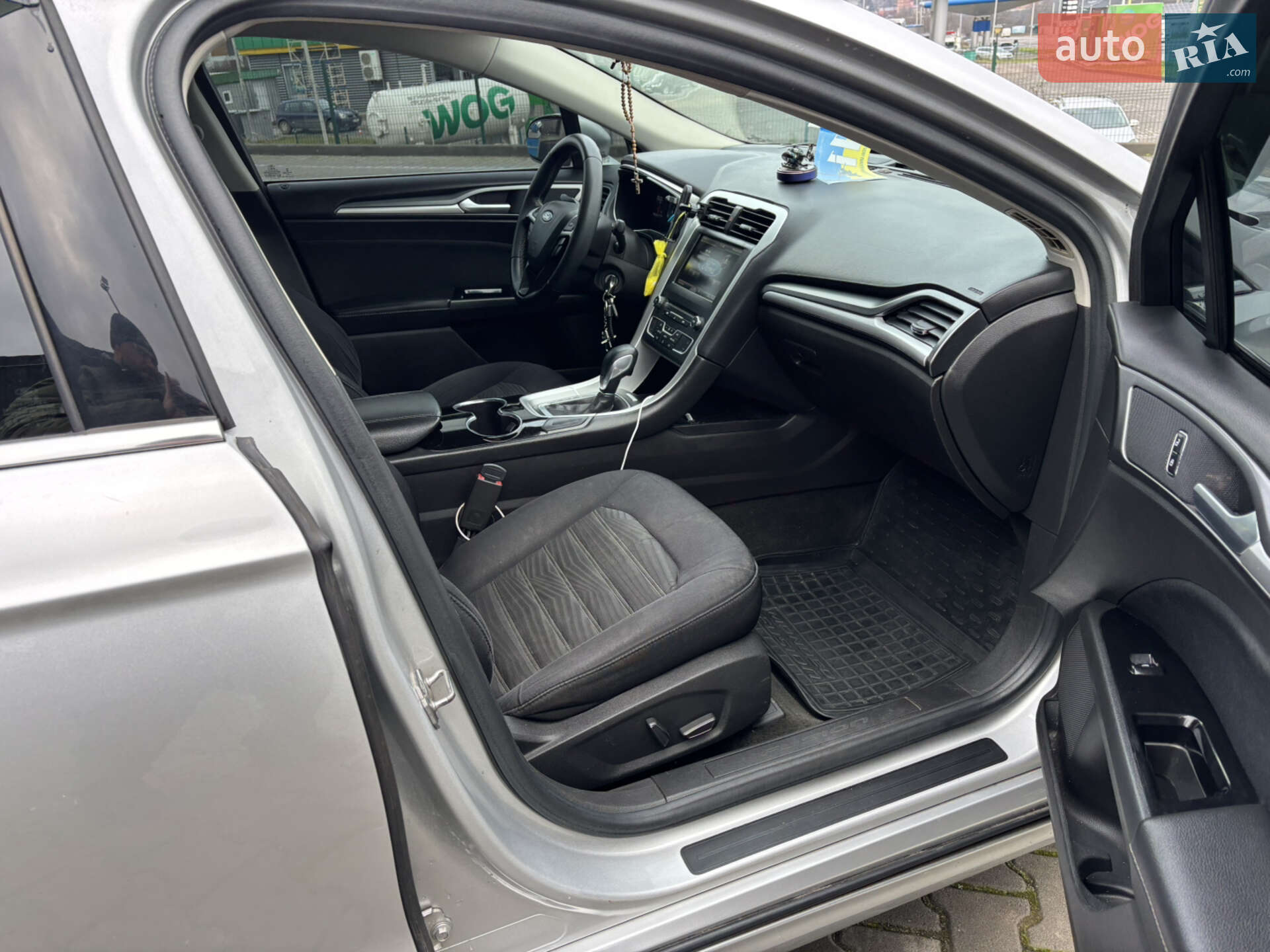 Ford Fusion 2016 VIN 3FA6P0H72GR364248 фото оголошення 13 з 17