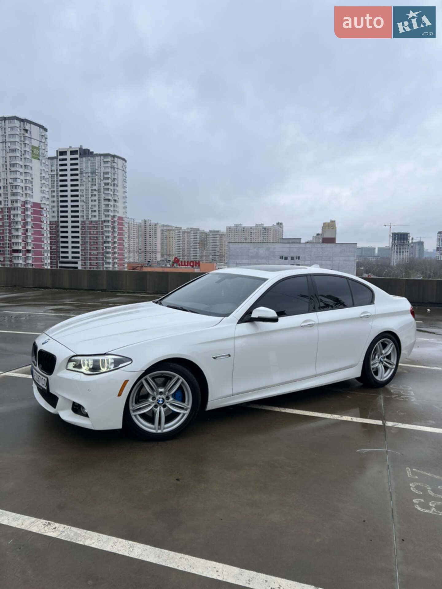 BMW 5 Series 2013 VIN WBA5B1C55ED476741 фото оголошення 3 з 30