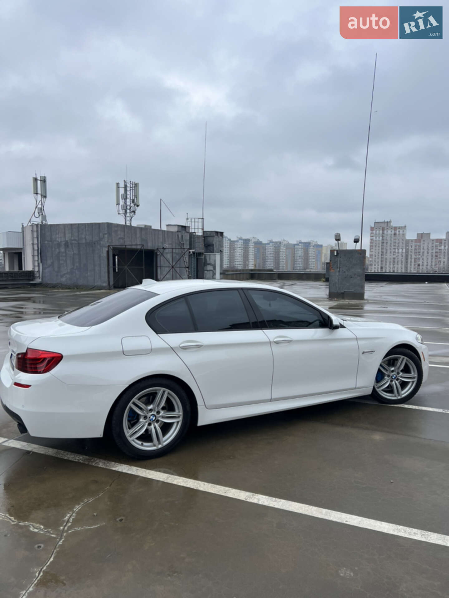 BMW 5 Series 2013 VIN WBA5B1C55ED476741 фото оголошення 13 з 30