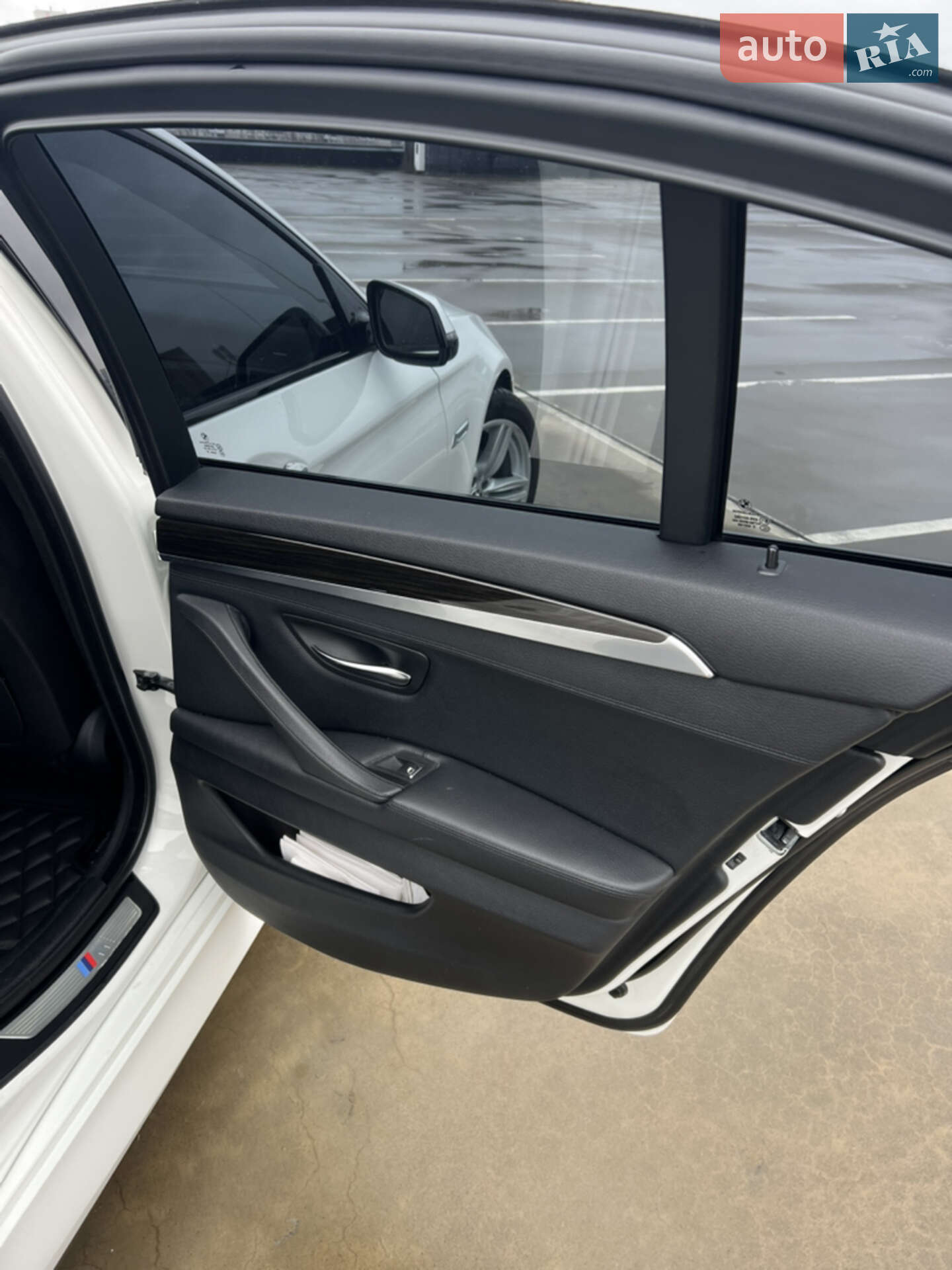 BMW 5 Series 2013 VIN WBA5B1C55ED476741 фото оголошення 22 з 30