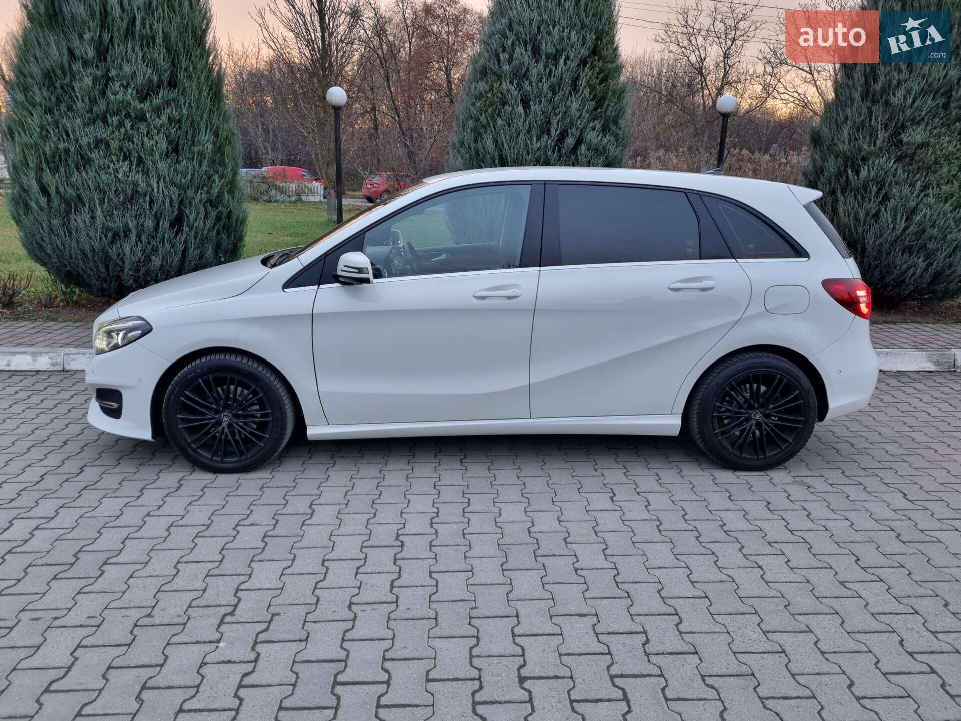 Mercedes-Benz B-Class 2016 VIN WDD2462121J432765 фото оголошення 7 з 59